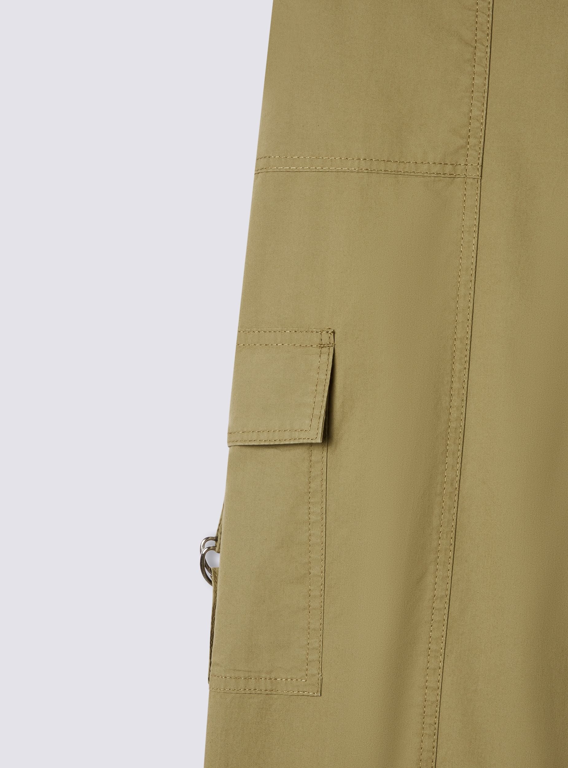 Pantaloni cargo con coulisse sul fondo - Image 6