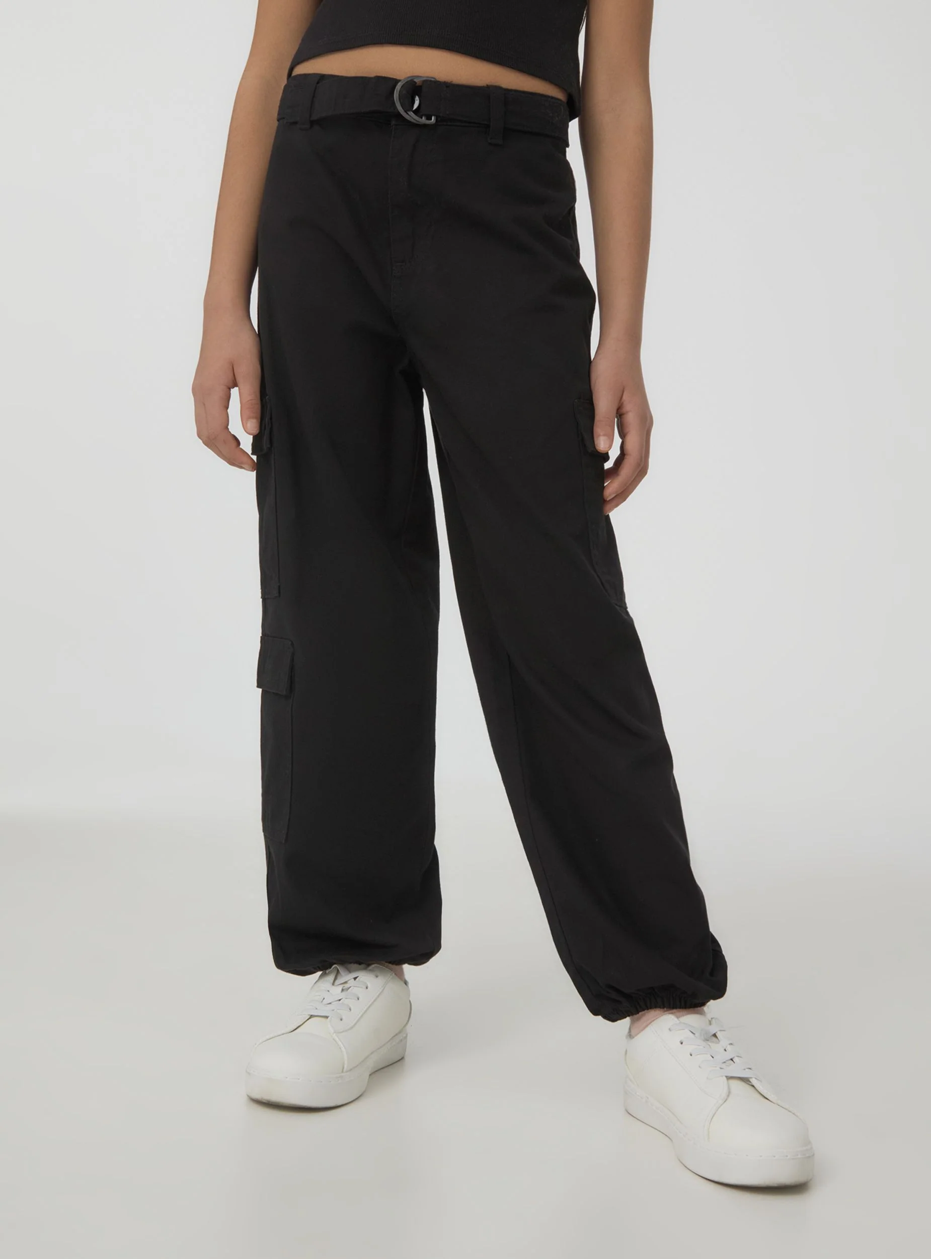 Pantaloni cargo con fusciacca - Image 2