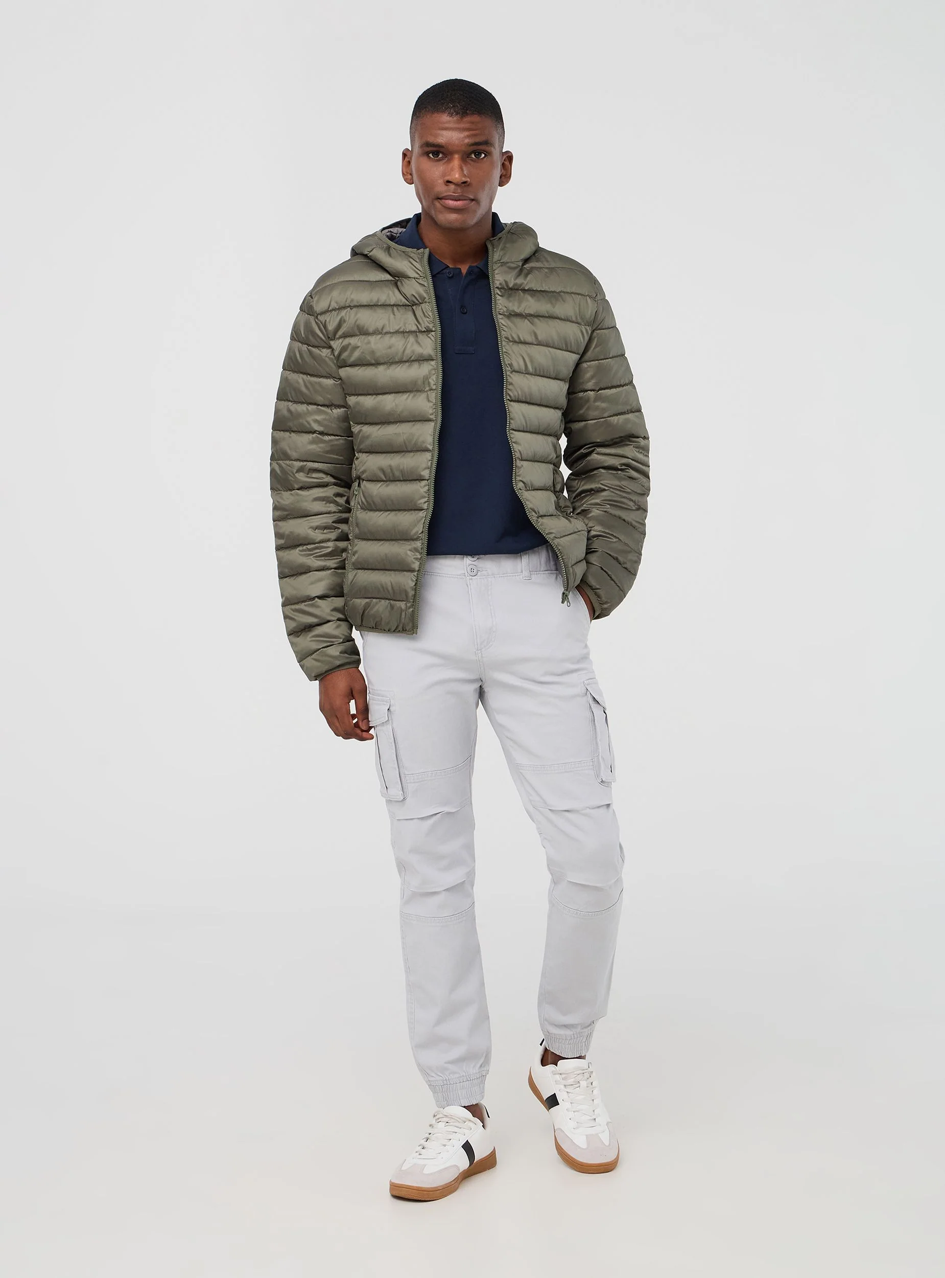 Pantaloni cargo con polsini - Image 2
