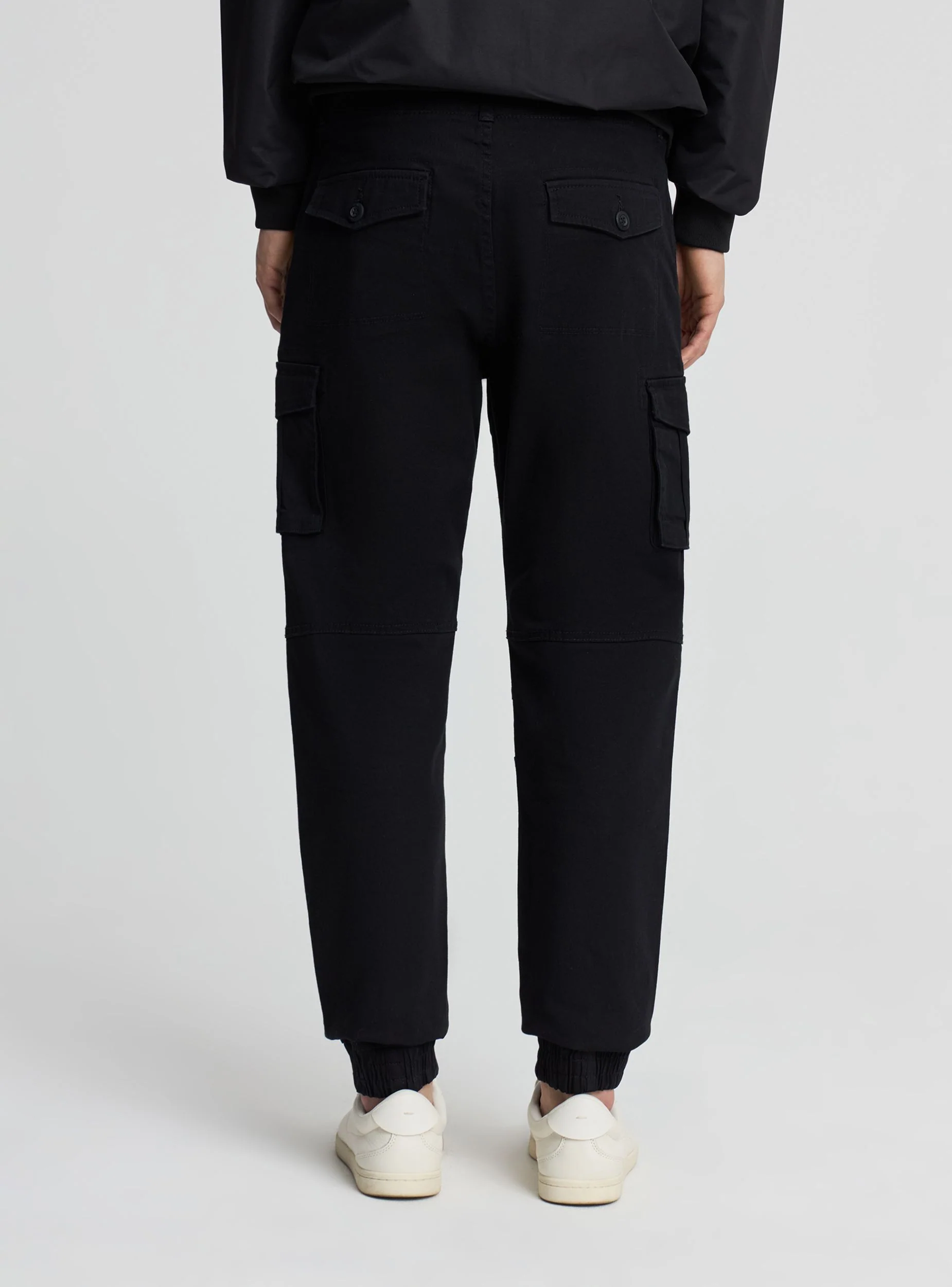 Pantaloni cargo con polsino elastico - Image 3