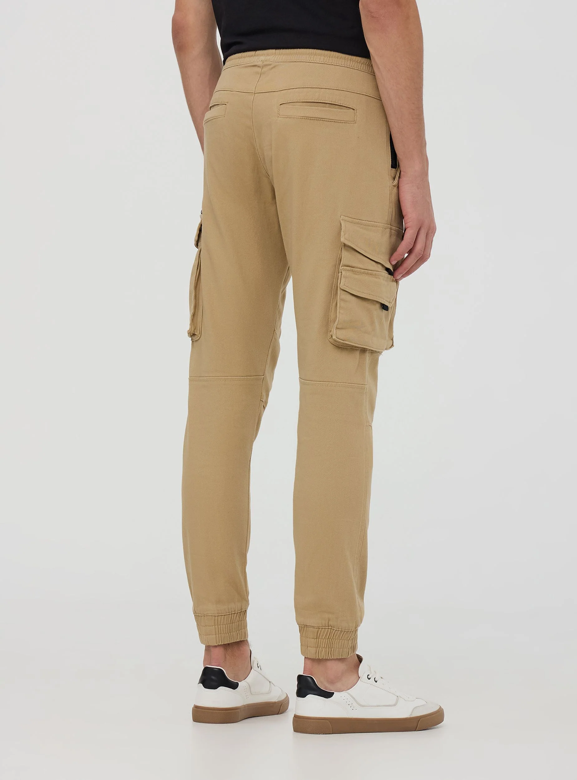 Pantaloni cargo tecnici con coulisse