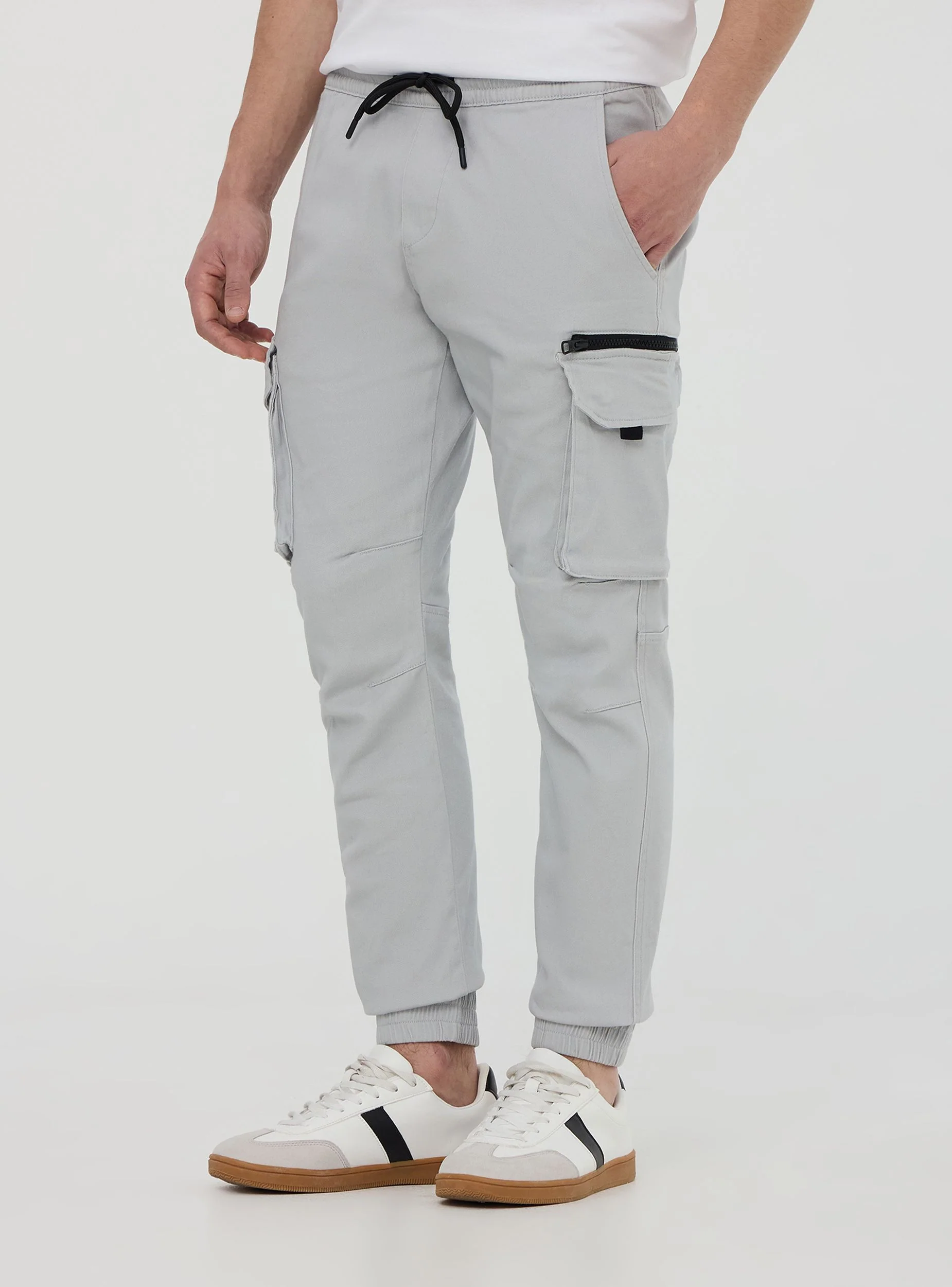 Pantaloni cargo tecnici con coulisse - Image 2