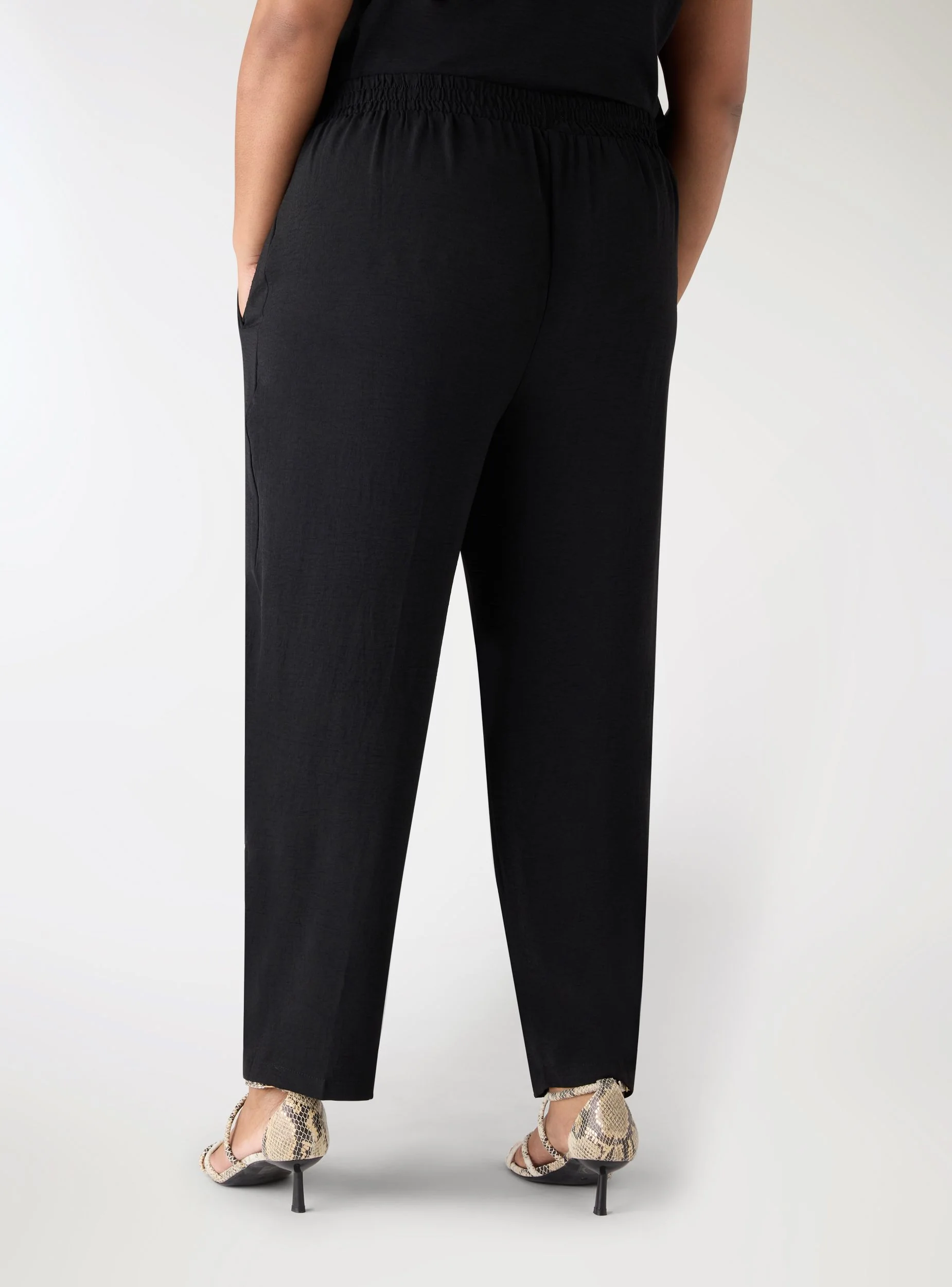 Pantaloni chino a tinta unita - Image 4