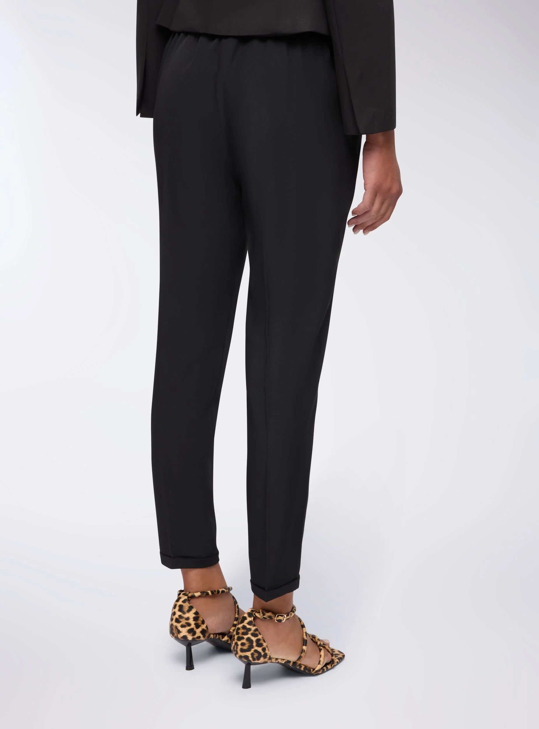 Pantaloni chino con pinces - Image 3