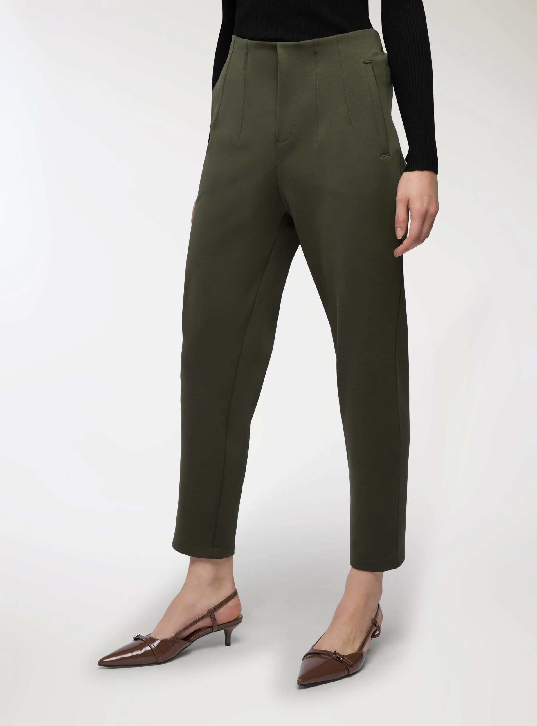 Pantaloni chino tinta unita con vita elasticizzata