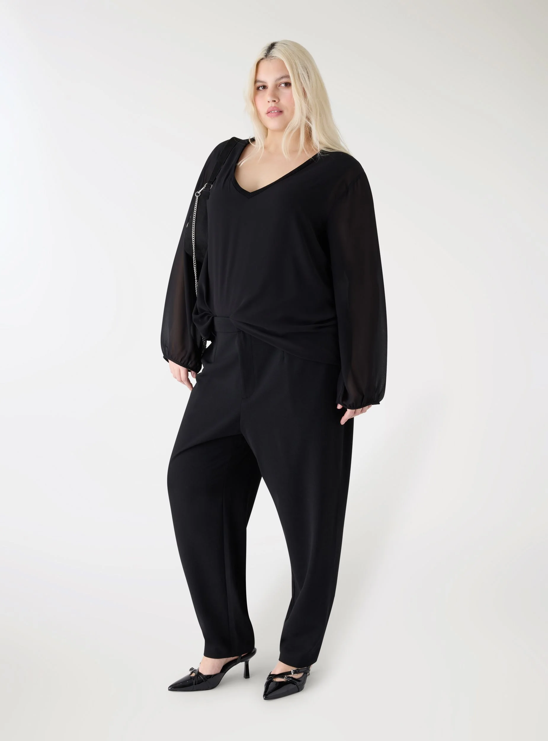 Pantaloni chino tinta unita