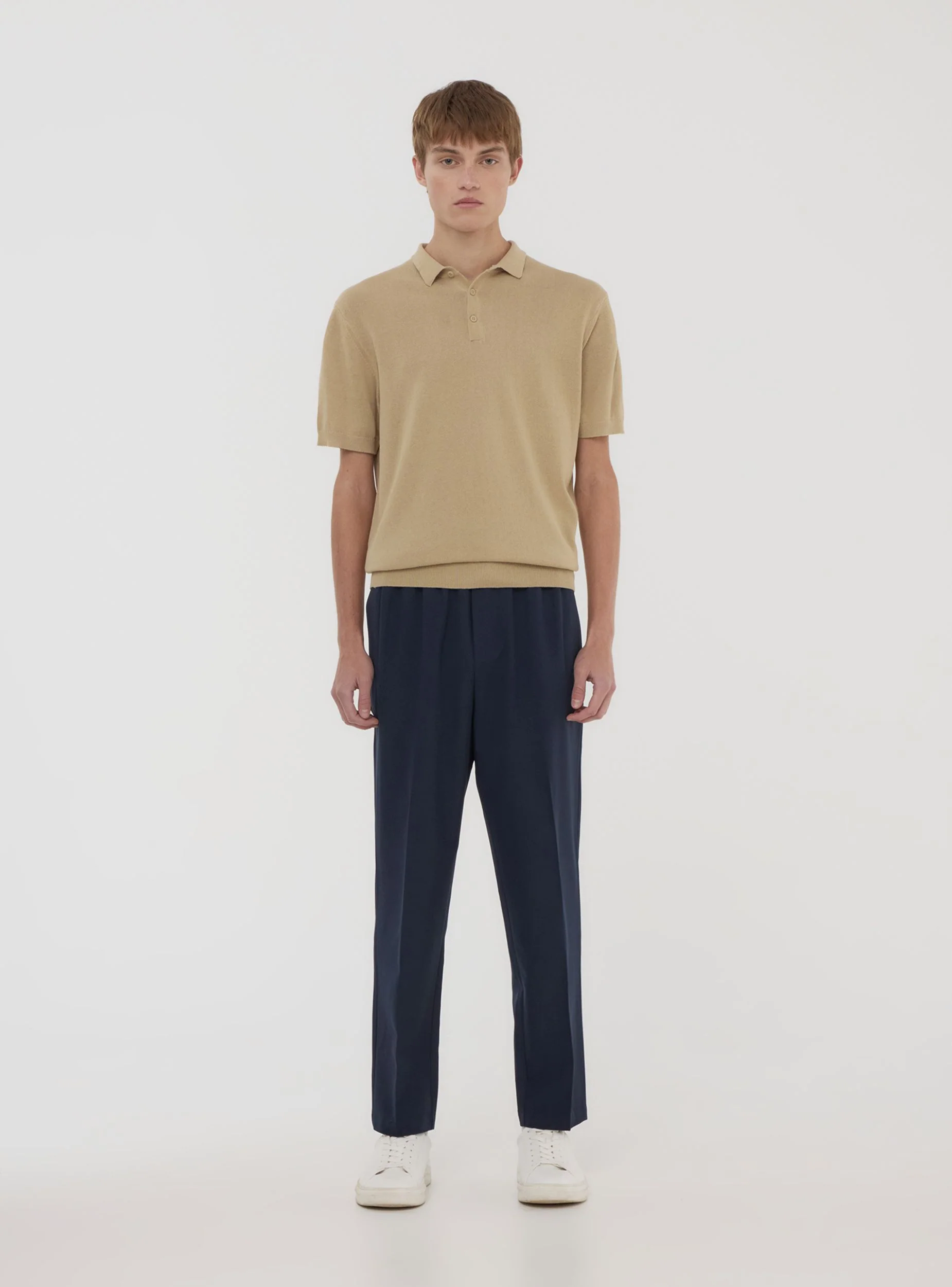 Pantaloni con elastico in vita e coulisse tinta unita