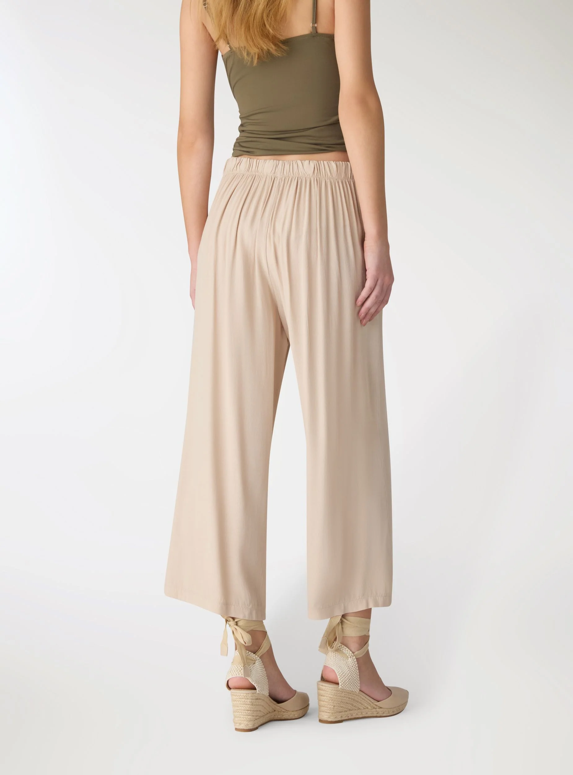 Pantaloni crop wide leg a tinta unita - Image 3