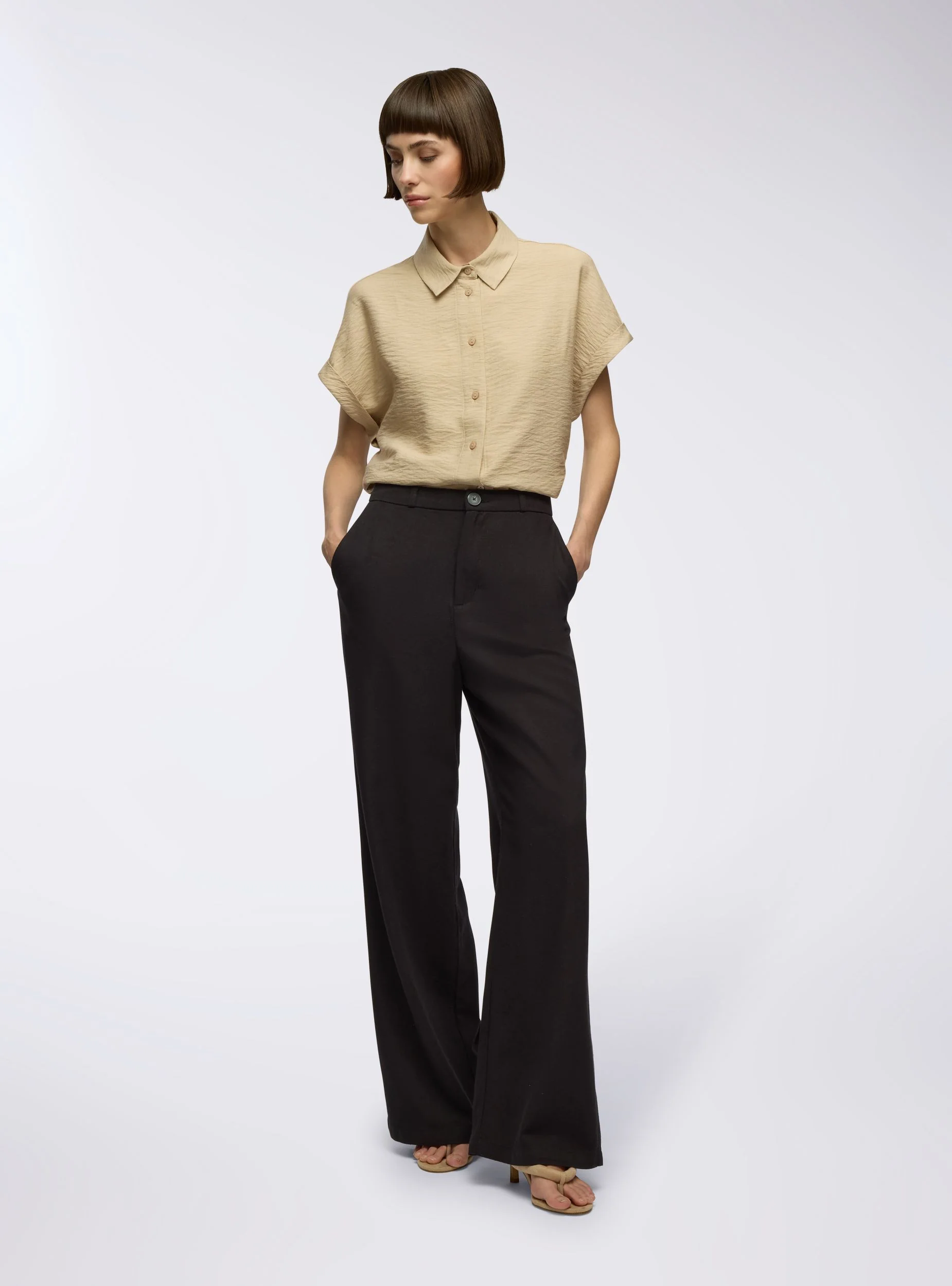 Pantaloni dad fits misto lino - Image 3
