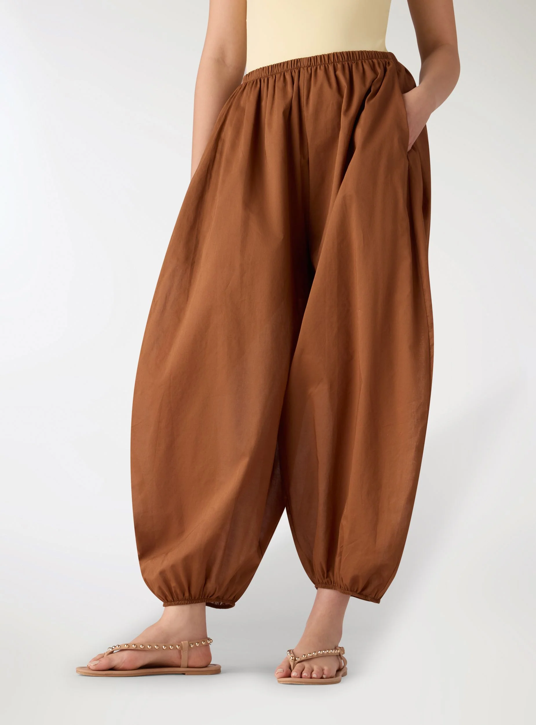 Pantaloni harem a tinta unita - Image 2