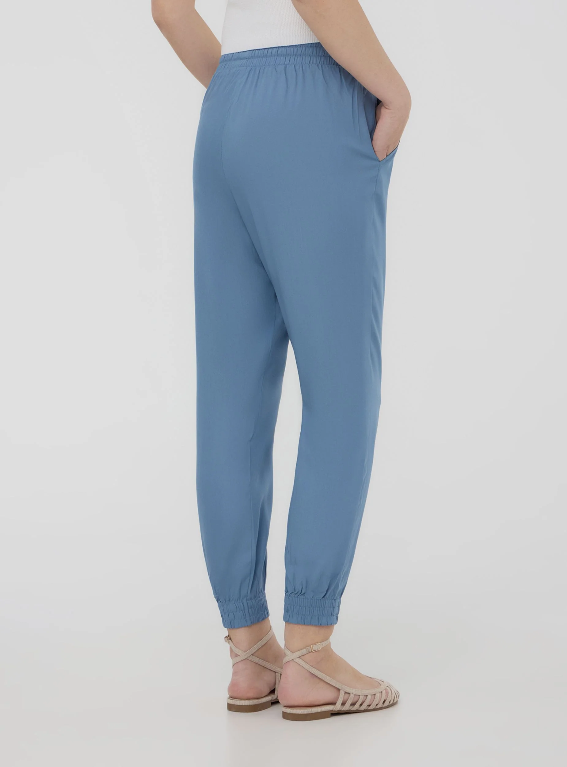 Pantaloni jogger con coulisse e polsini a tinta unita - Image 2