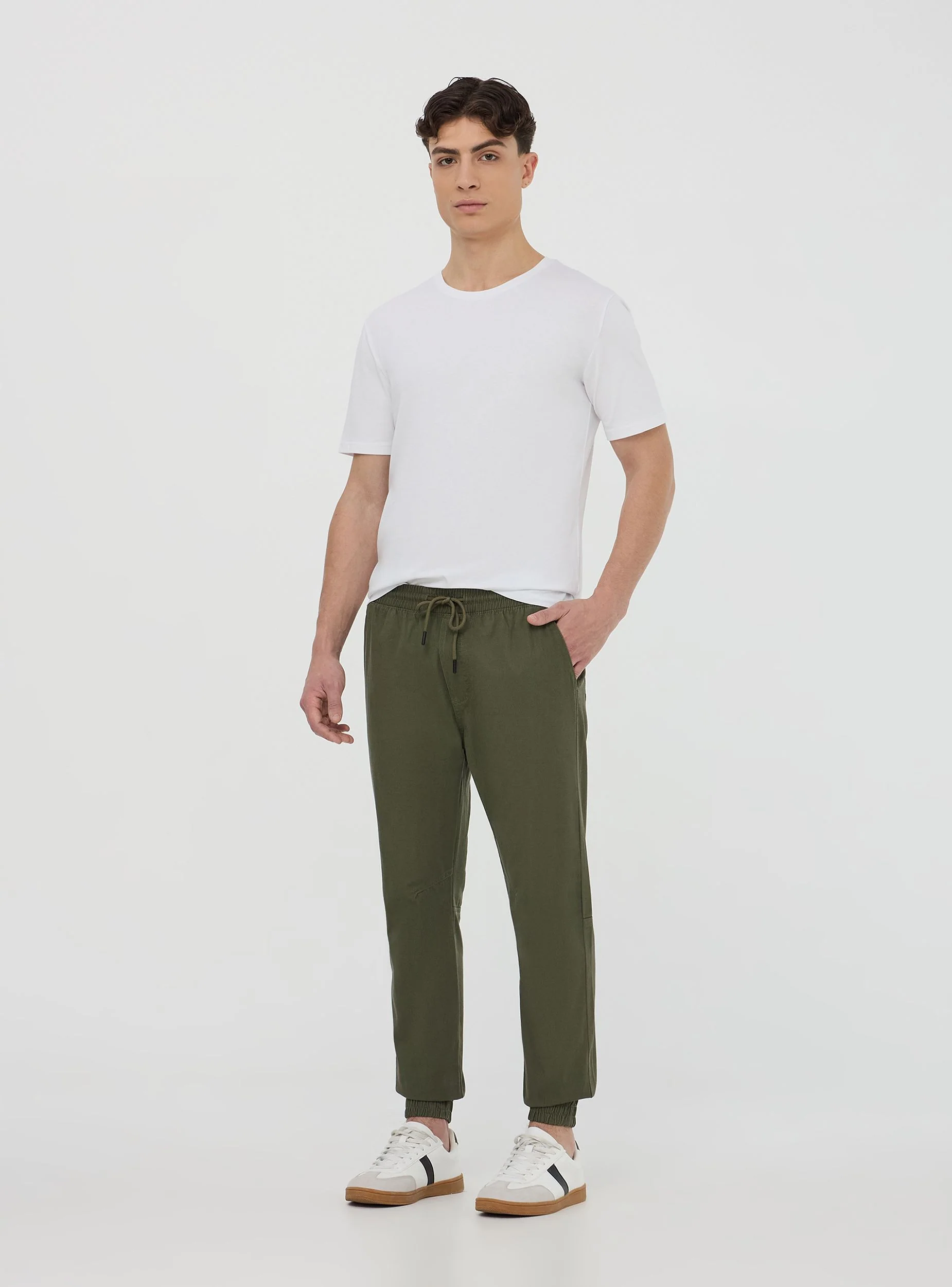Pantaloni jogger con coulisse e polsini - Image 2