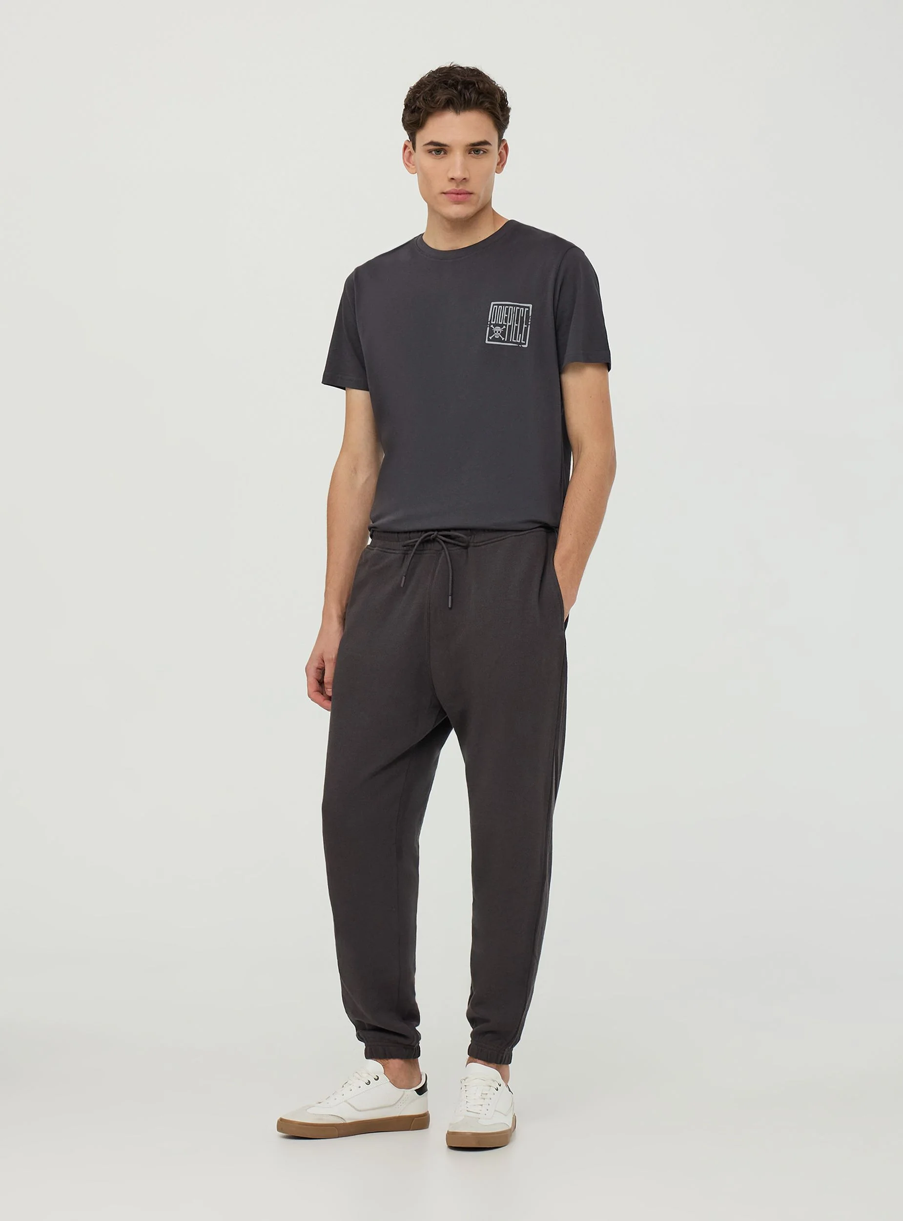 Pantaloni jogger con coulisse