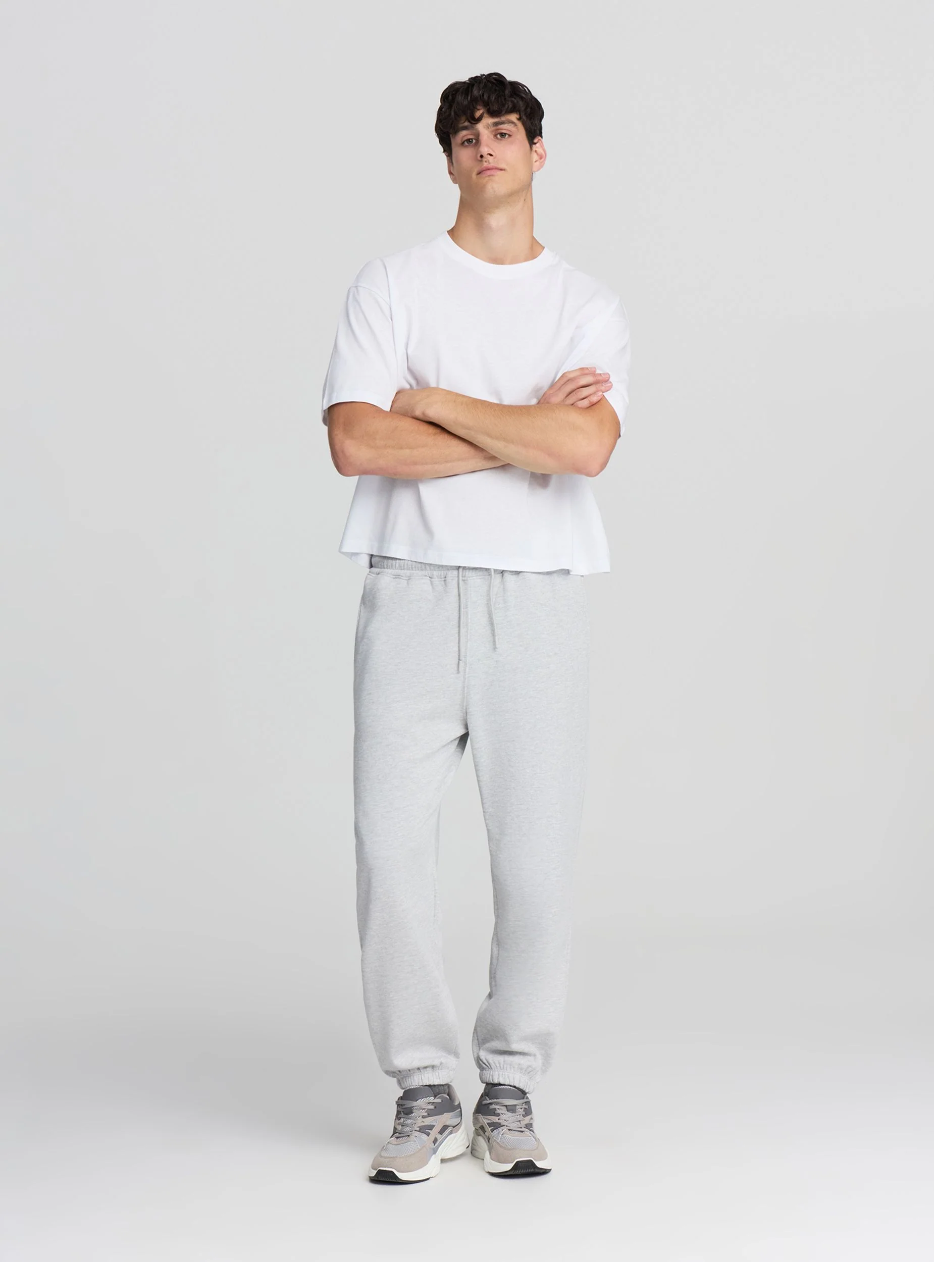 Pantaloni jogger con coulisse - Image 2