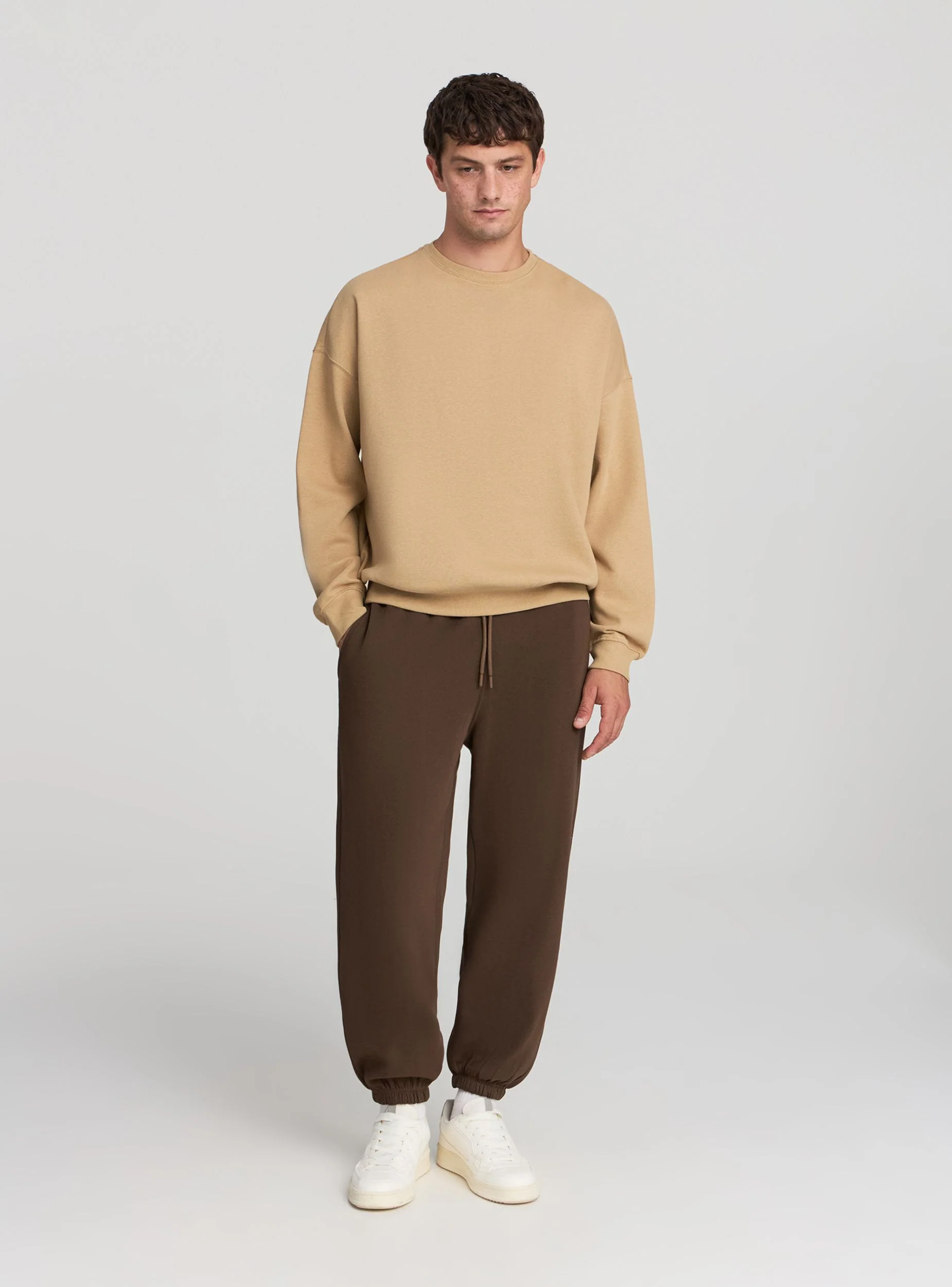 Pantaloni jogger con coulisse - Image 3