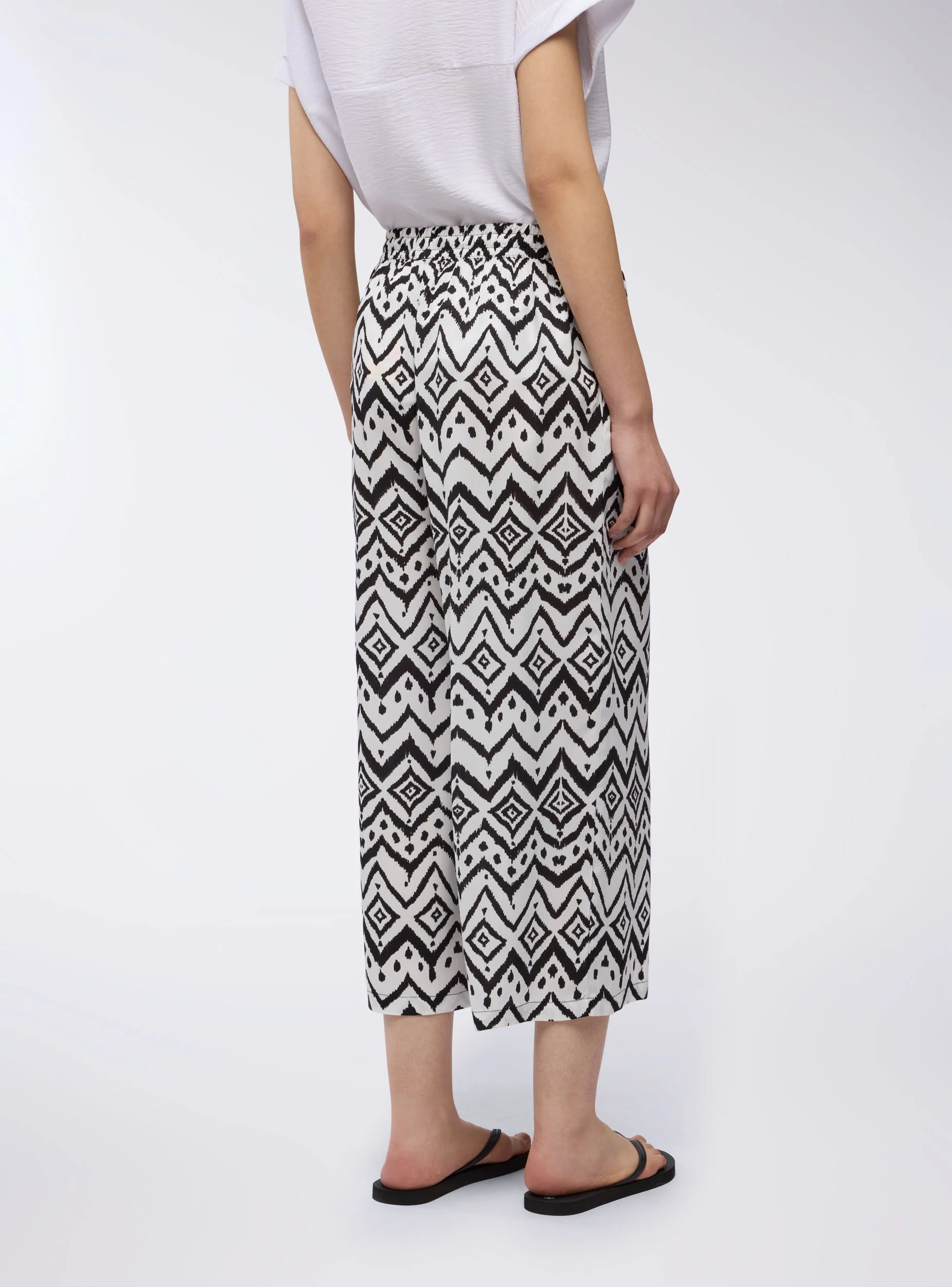 Pantaloni palazzo crop fantasia etnica - Image 3