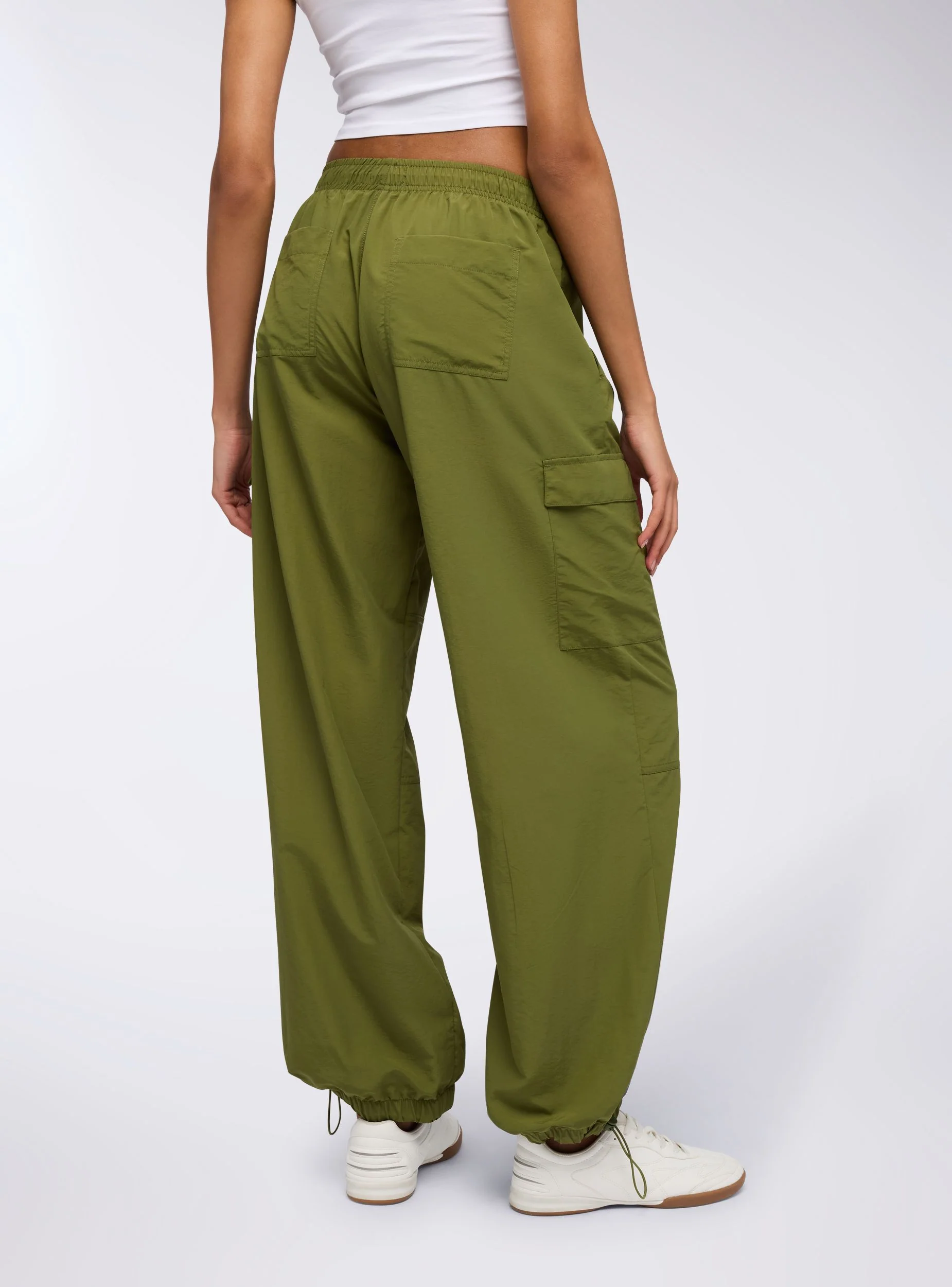 Pantaloni parachute tinta unita
