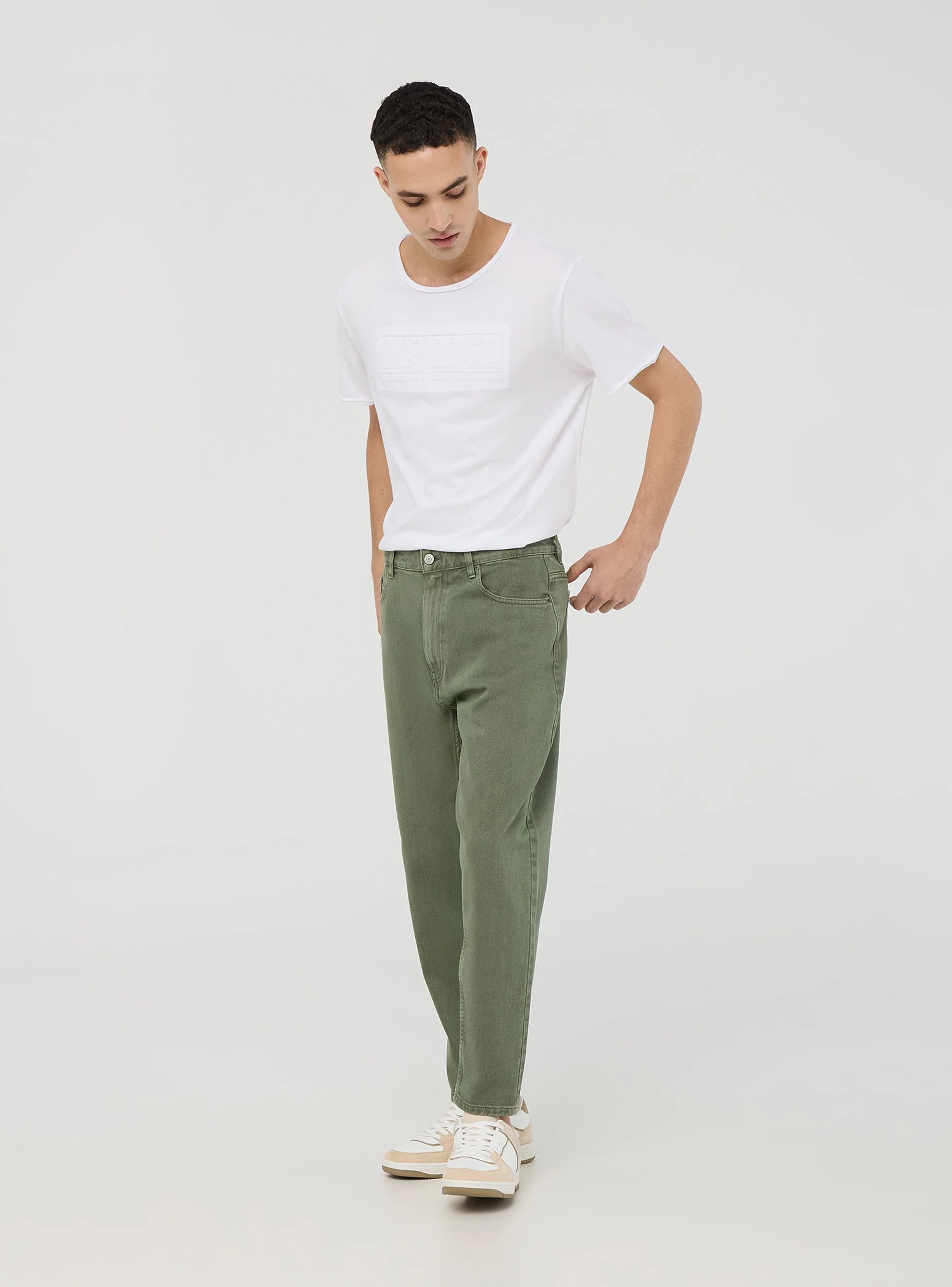 Pantaloni relaxed cinque tasche