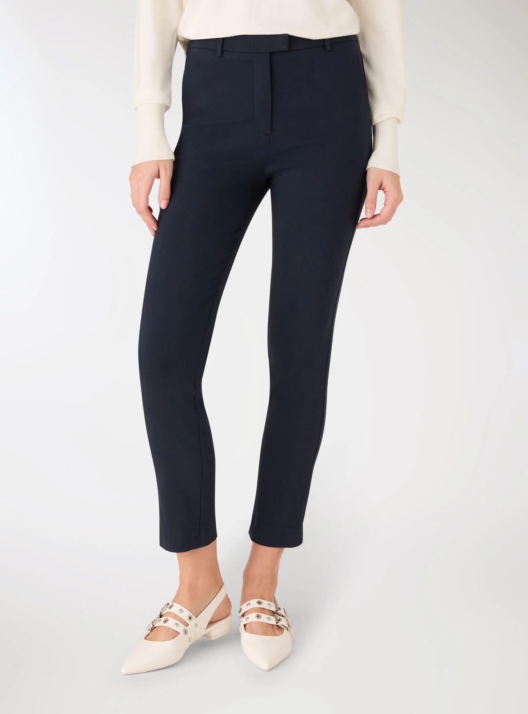 Pantaloni skinny con tasche alla francese