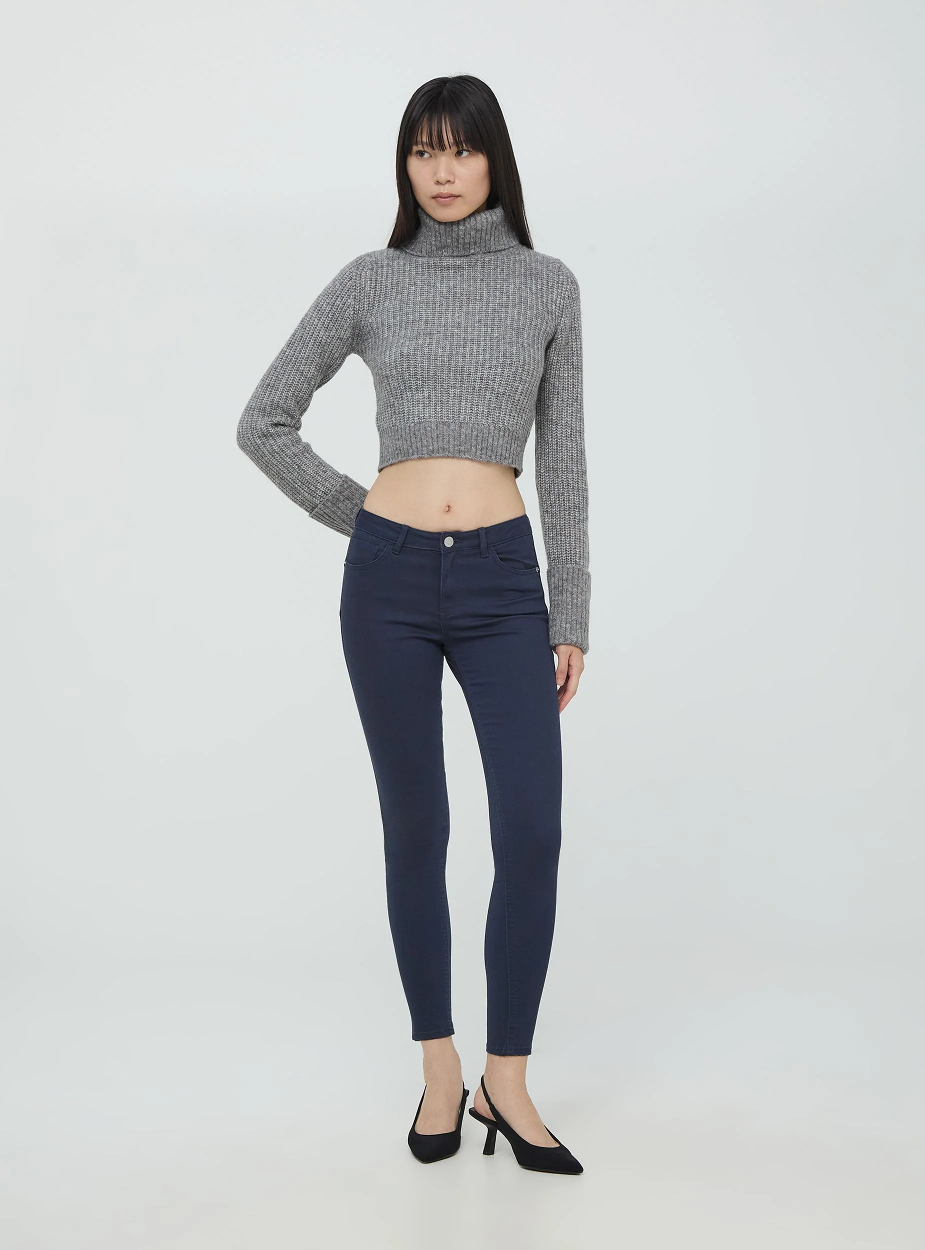 Pantaloni skinny push up - Image 3