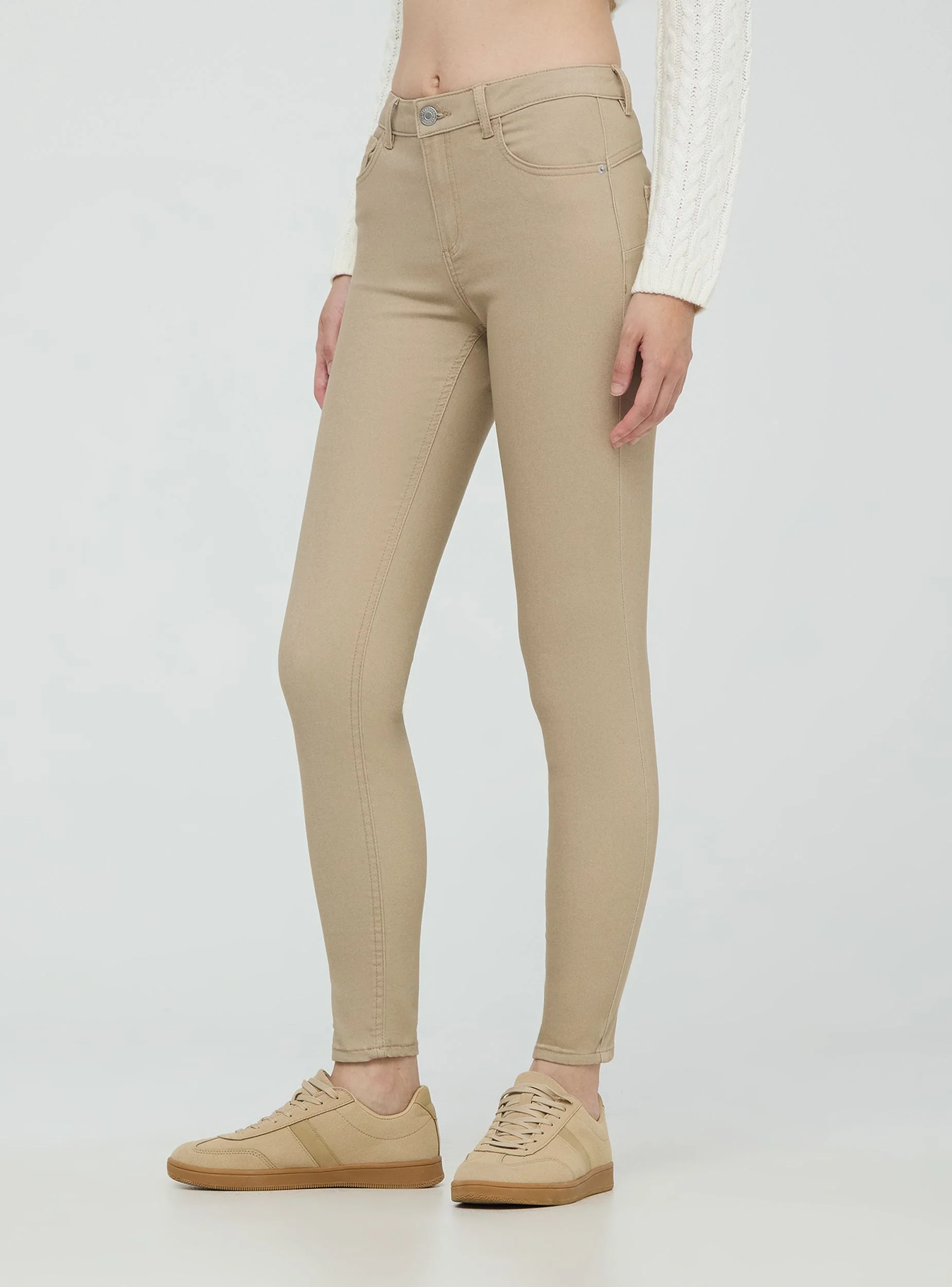 Pantaloni skinny push up