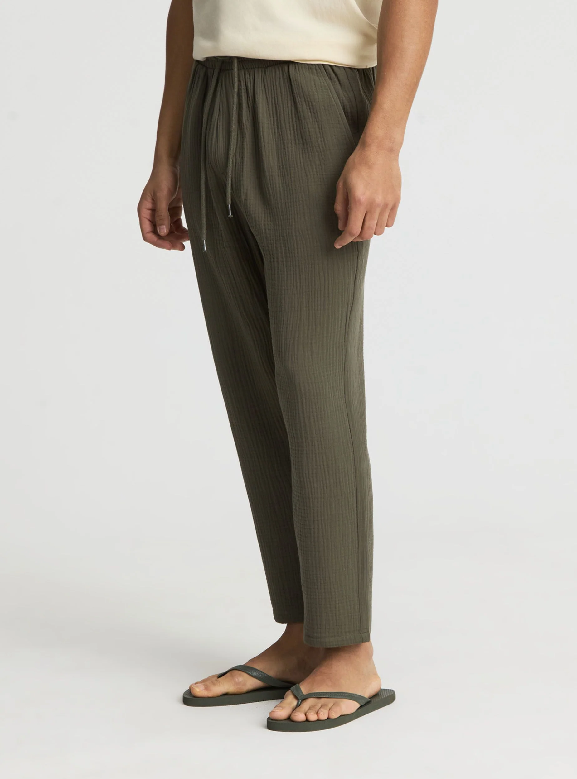 Pantaloni straight con coulisse in tessuto morbido - Image 2