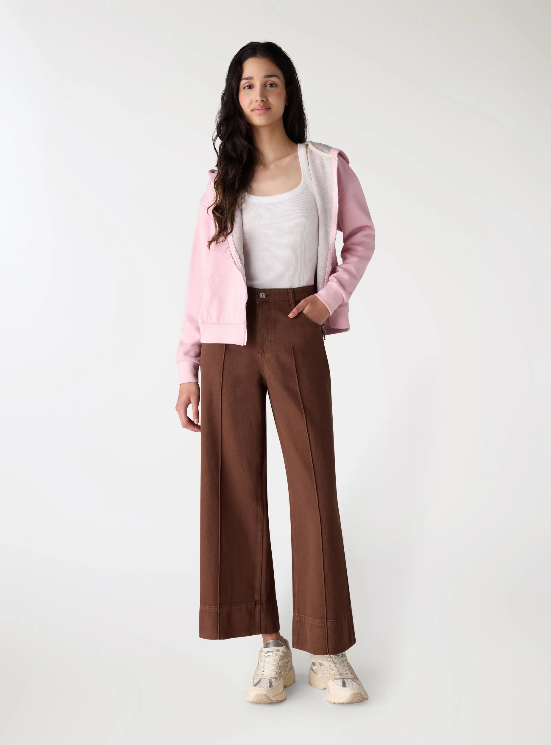 Pantaloni straight con nervature