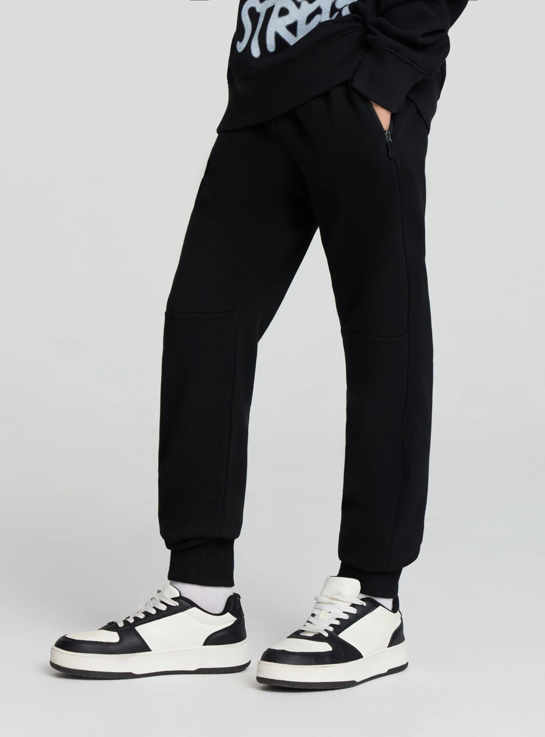 Pantaloni tecnici con coulisse - Image 2