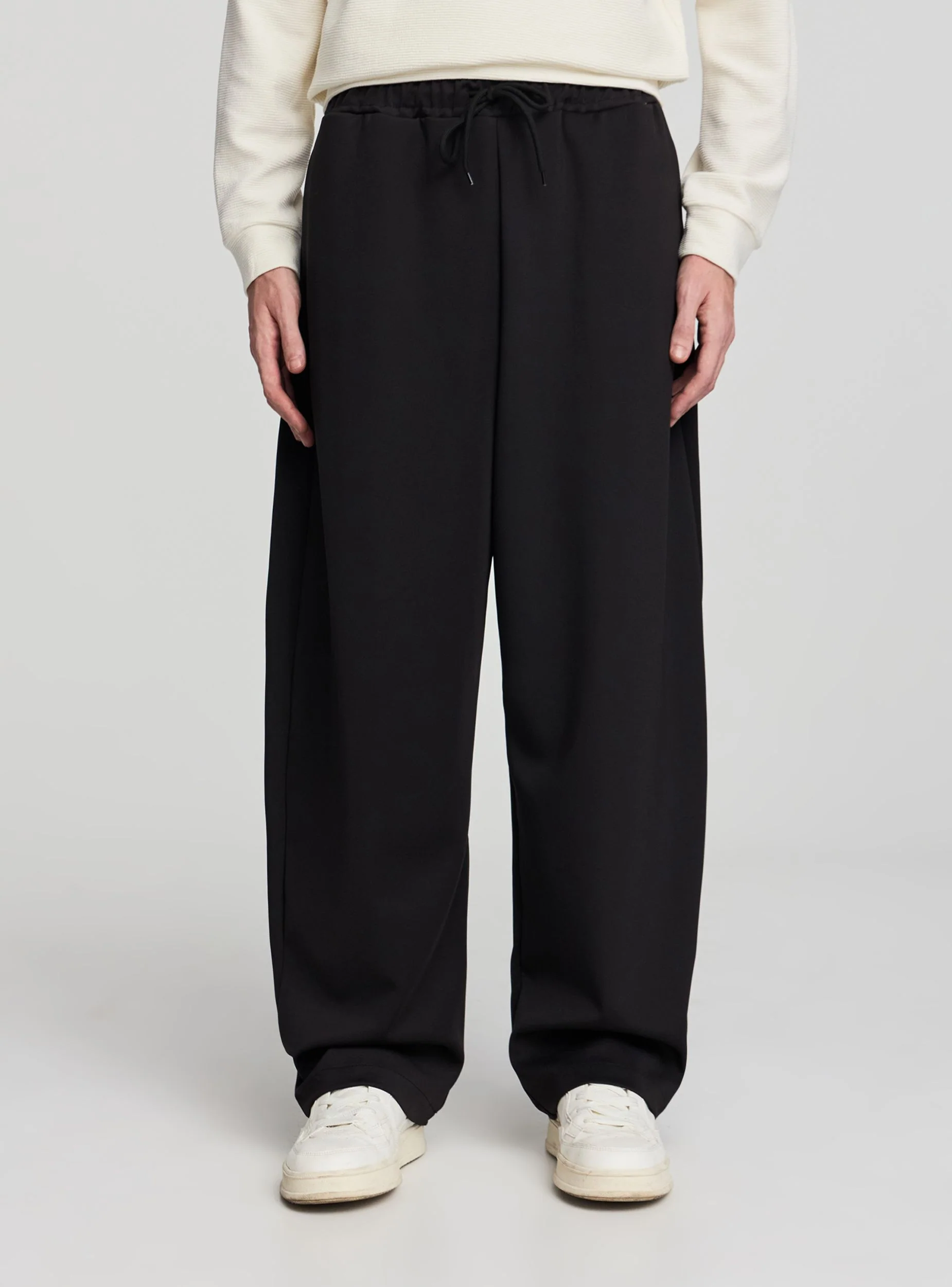 Pantaloni tuta balloon fit