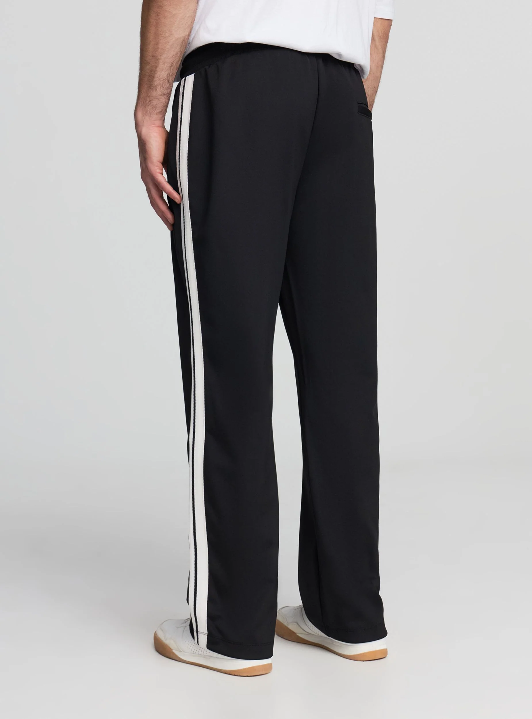 Pantaloni tuta con bande laterali