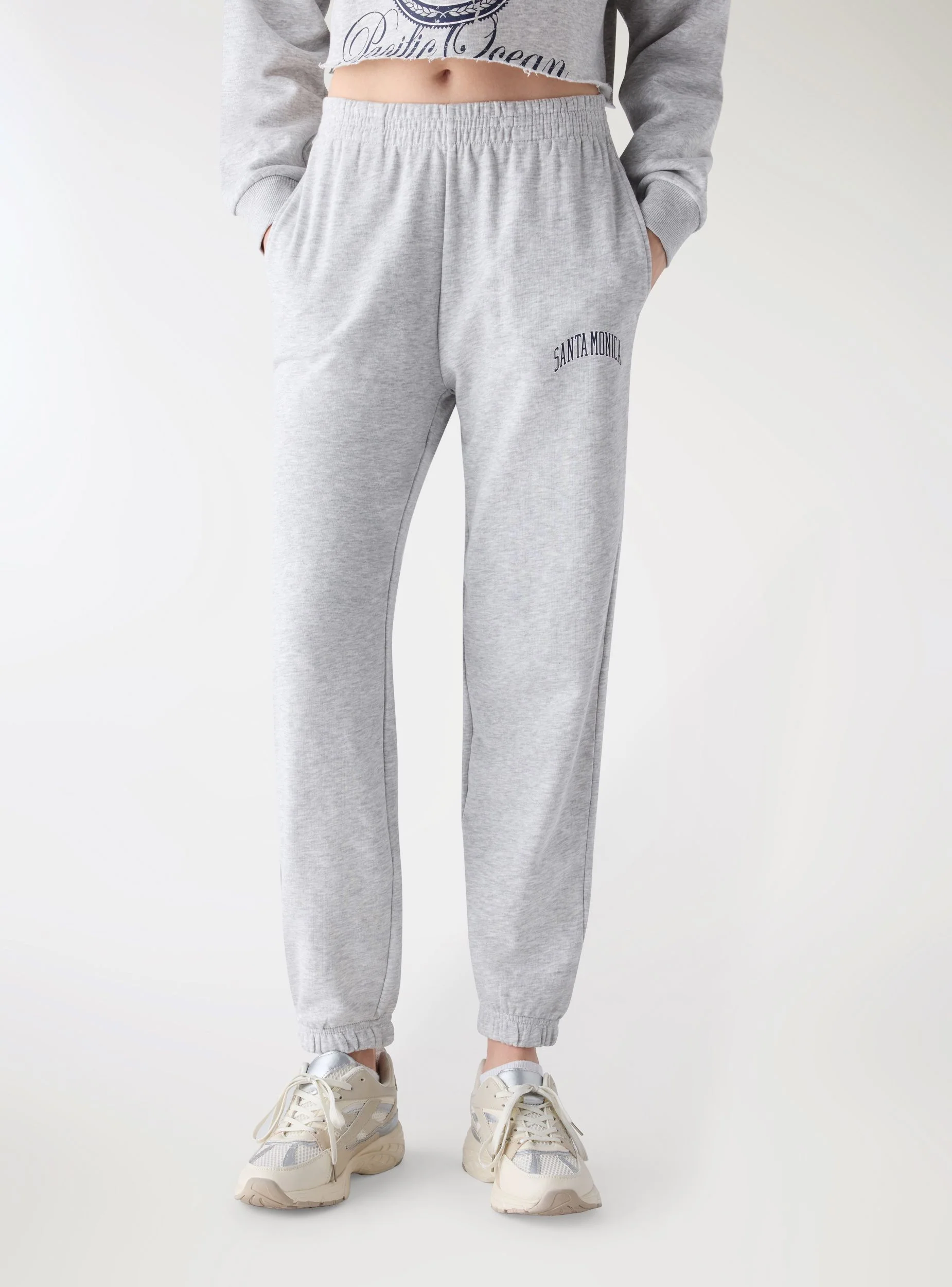 Pantaloni tuta con scritta college - Image 2