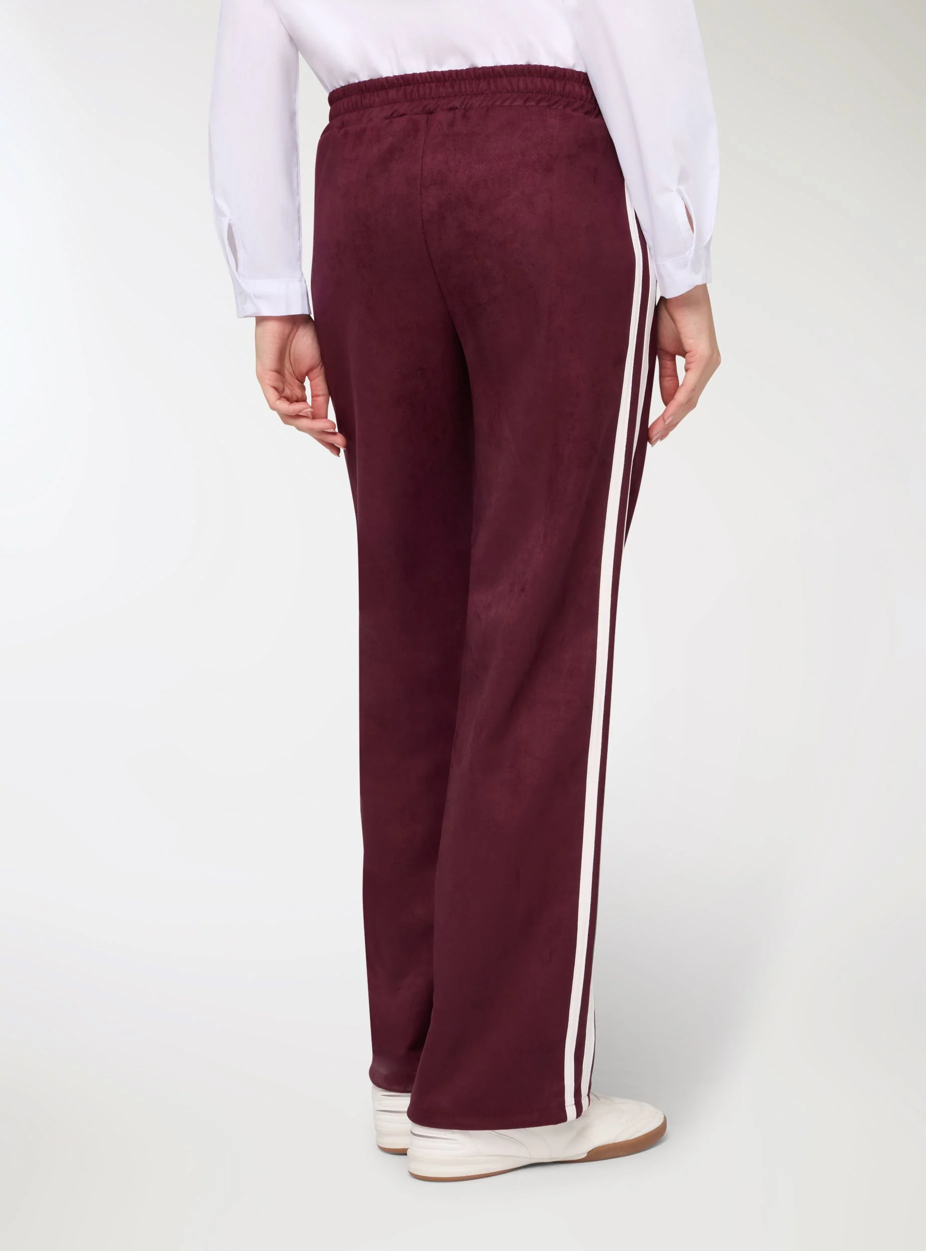 Pantaloni tuta dritti con bande laterali