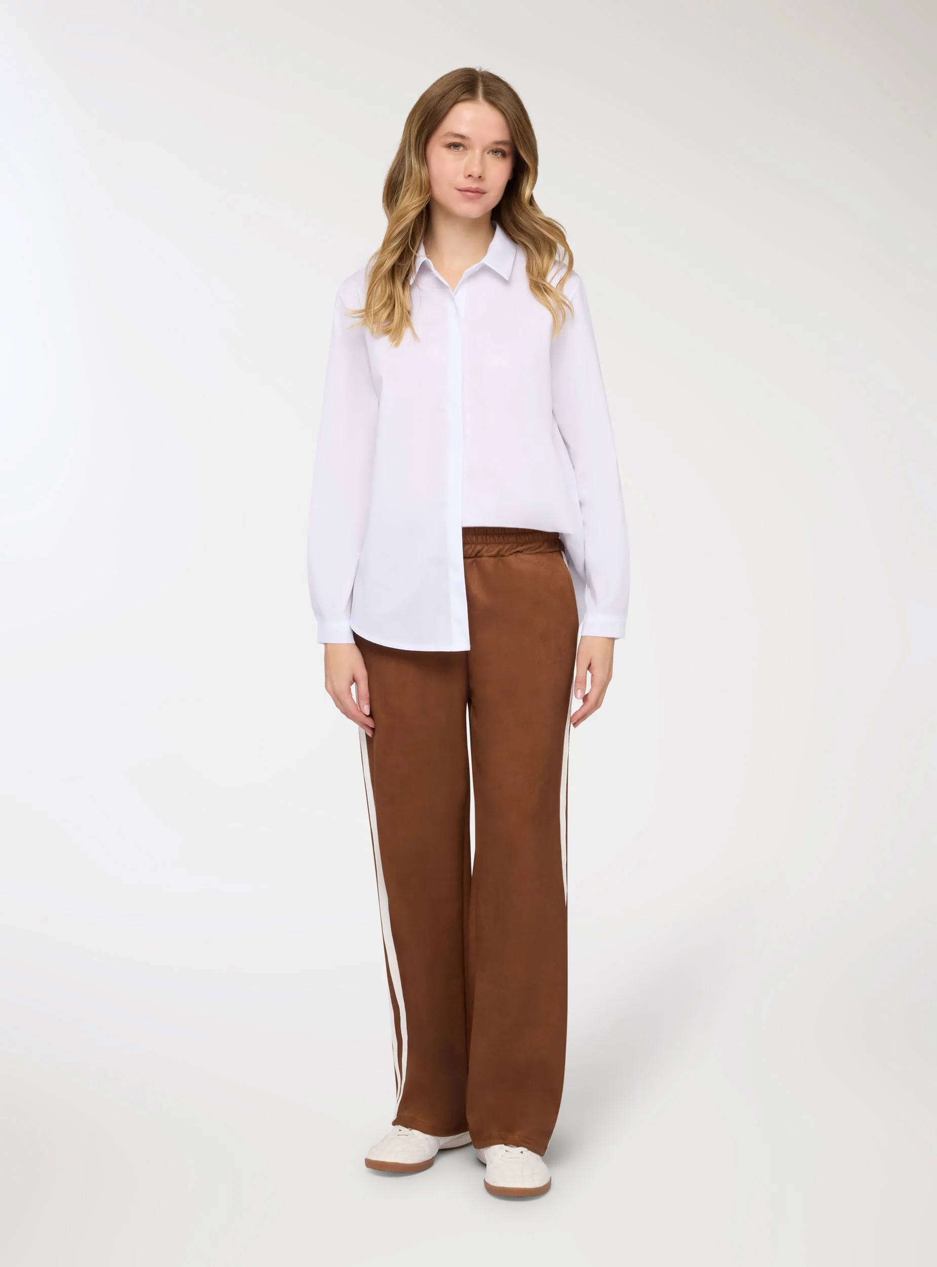 Pantaloni tuta dritti con bande laterali - Image 4