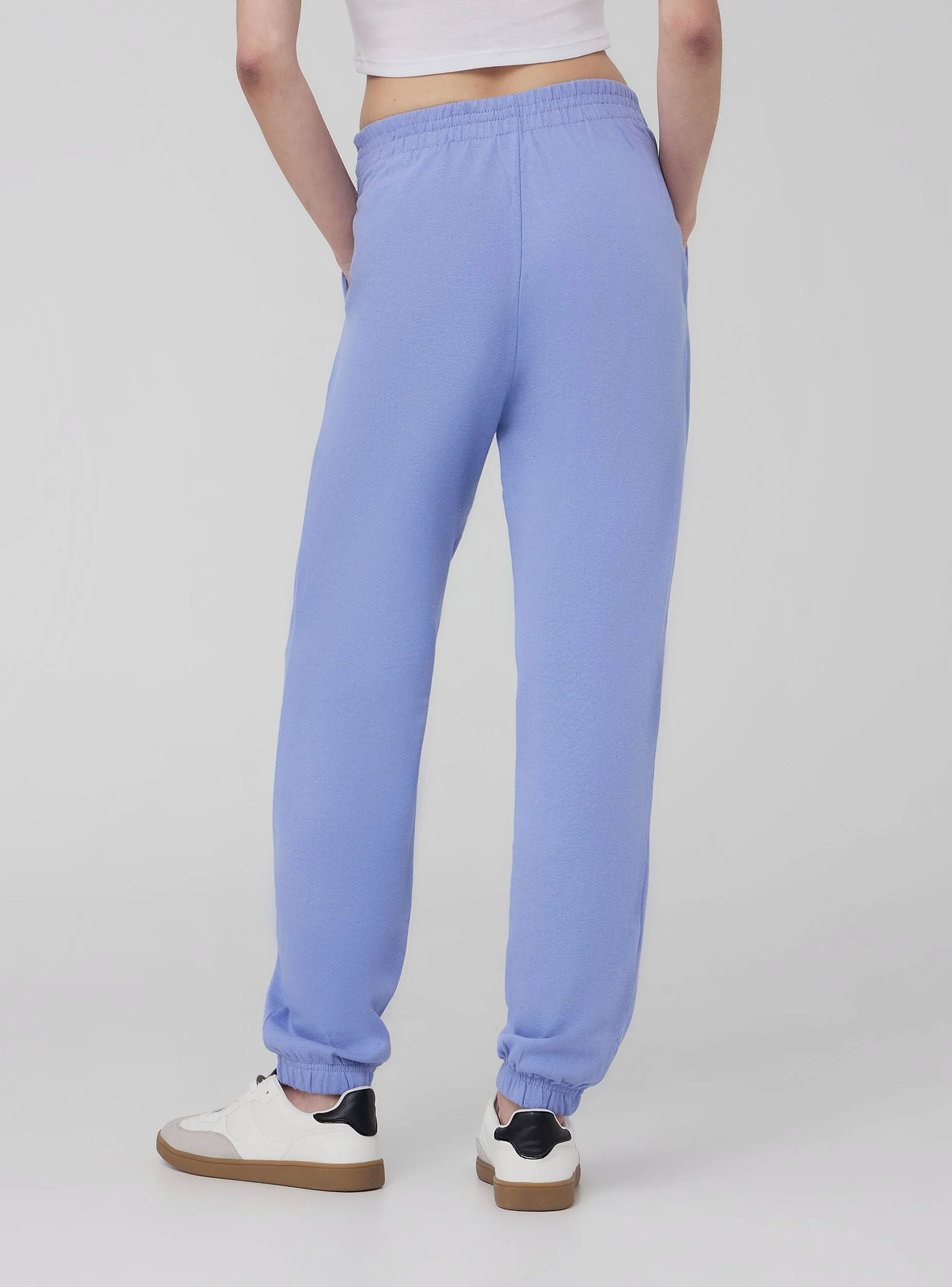 Pantaloni tuta leggeri a vita alta con scritta