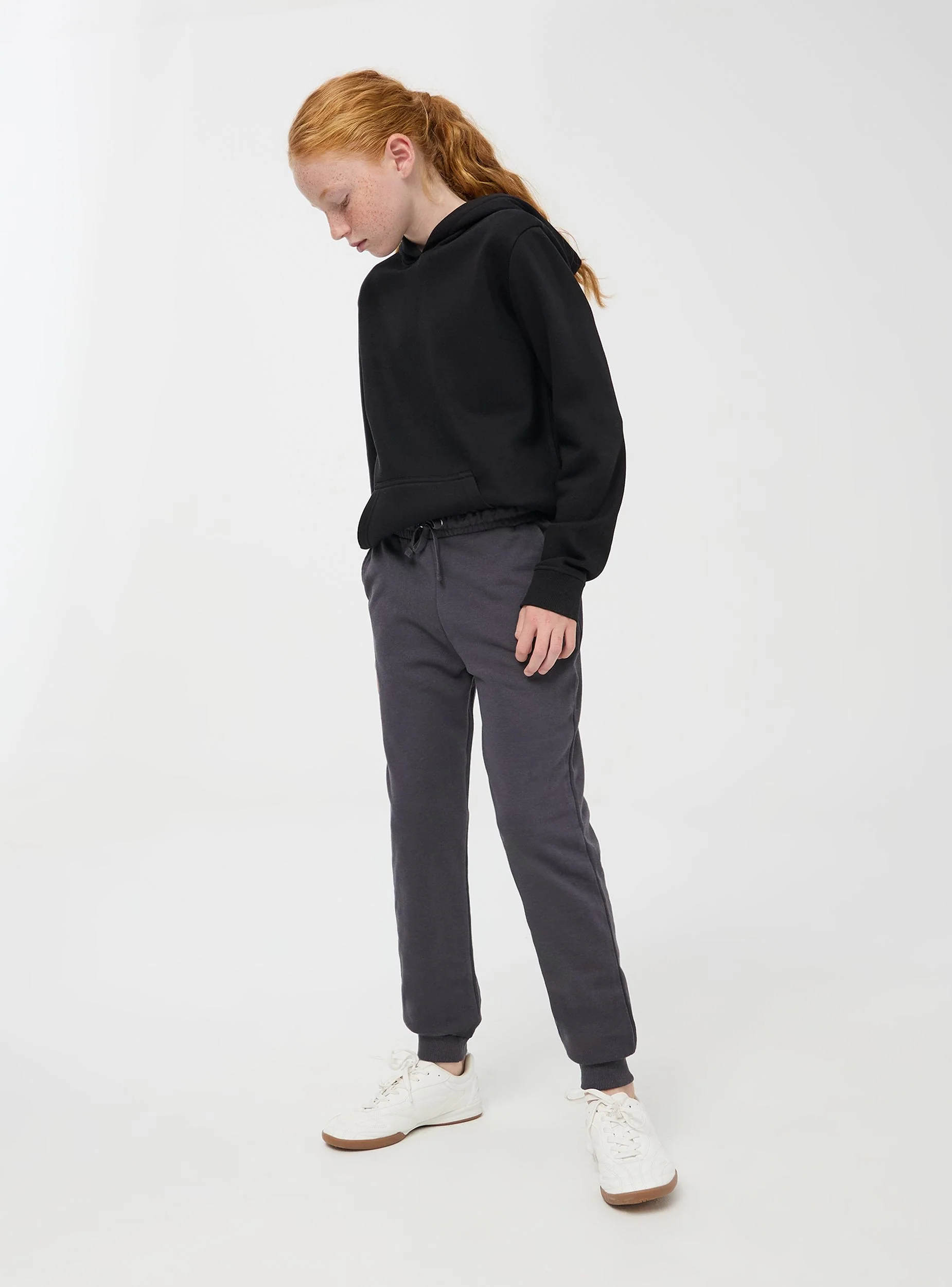 Pantaloni tuta leggeri tinta unita