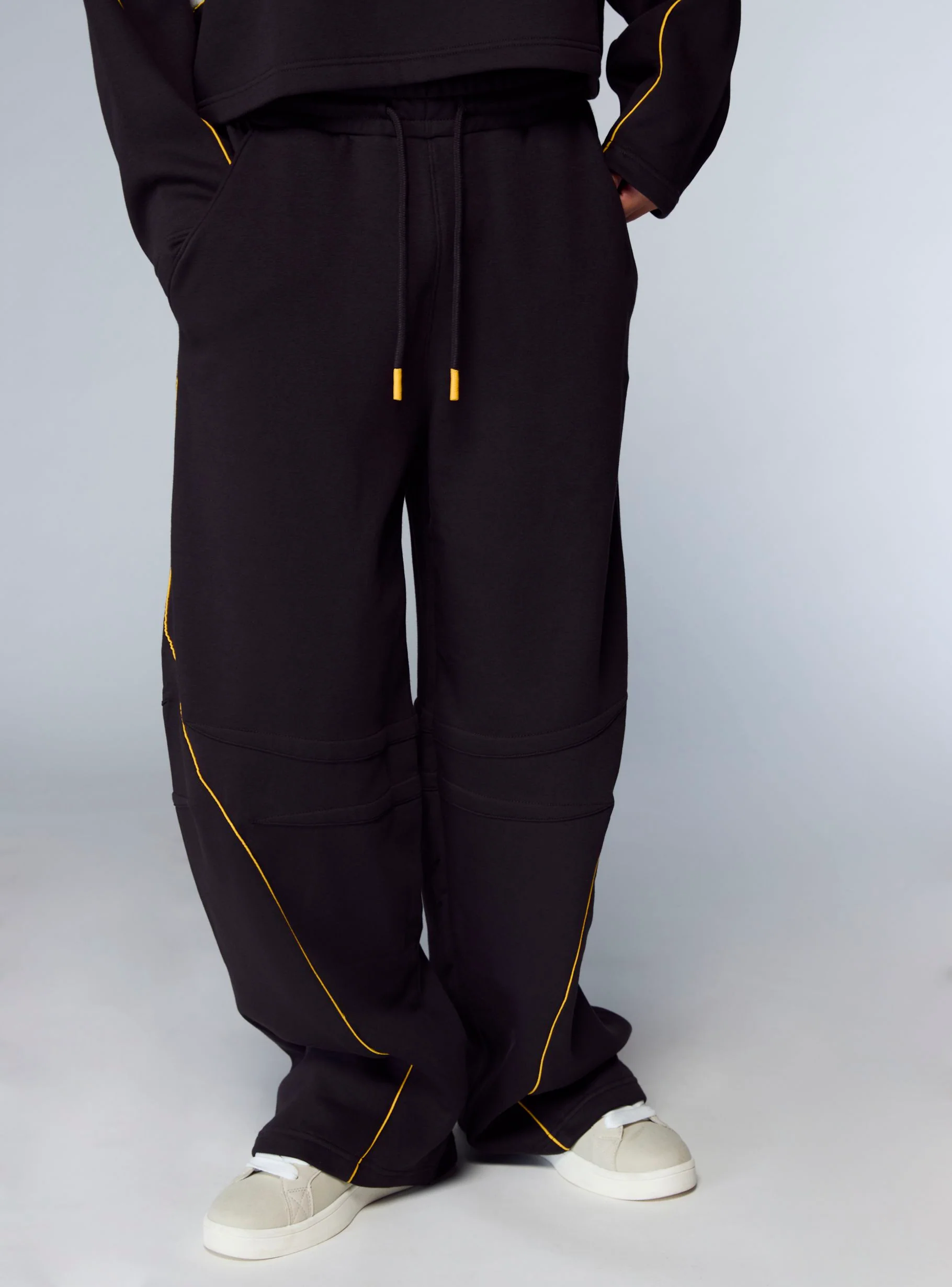 Pantaloni tuta oversize cuciture a contrasto TRNPOPLAB - Image 2
