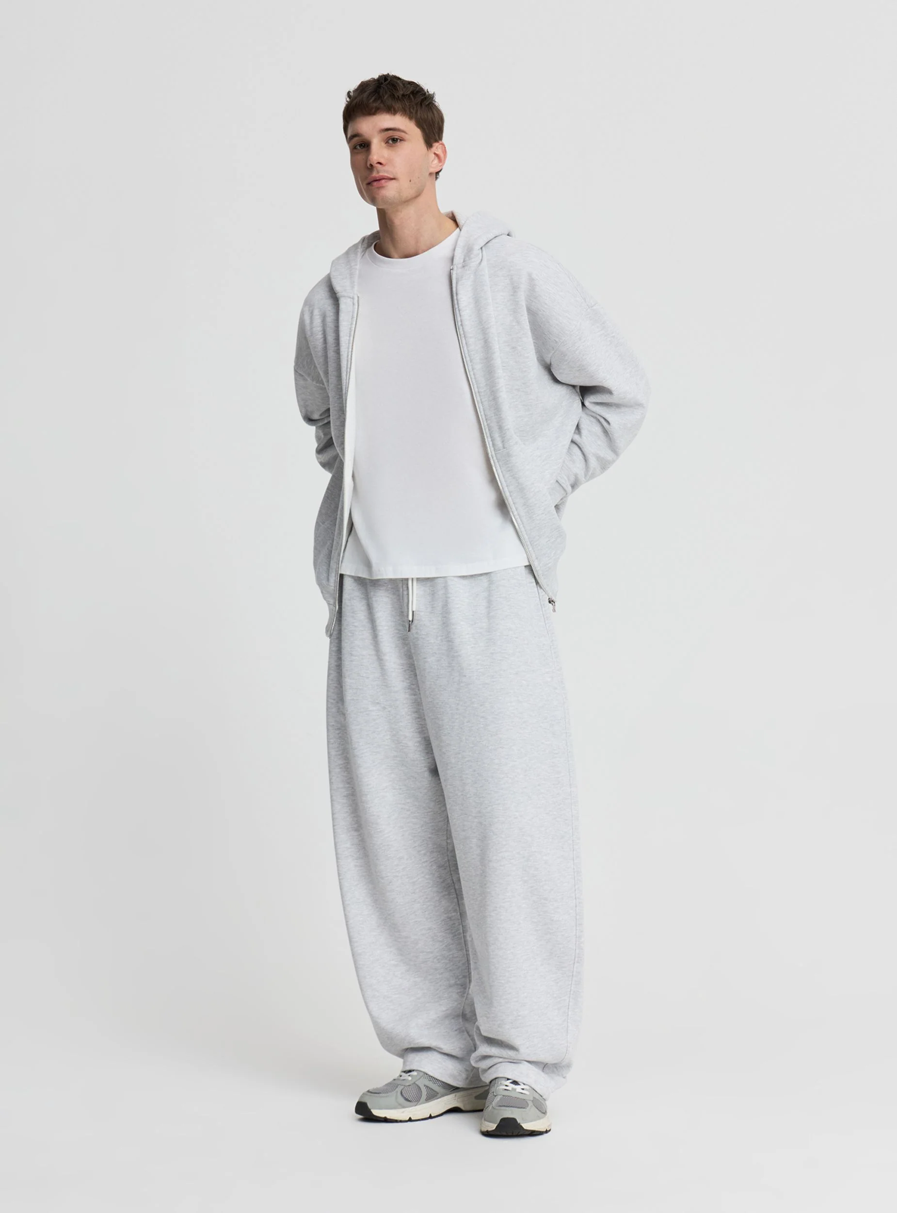 Pantaloni tuta tinta unita balloon fit