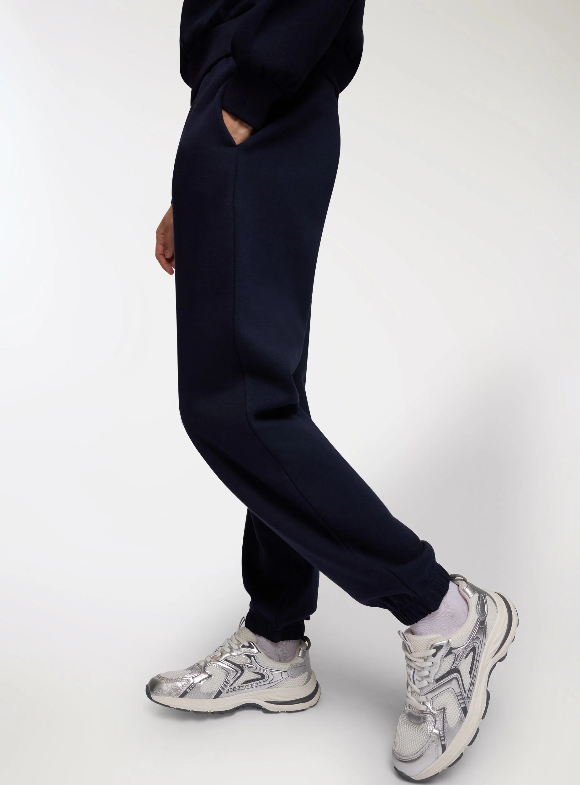 Pantaloni tuta vita alta con polsini - Image 2