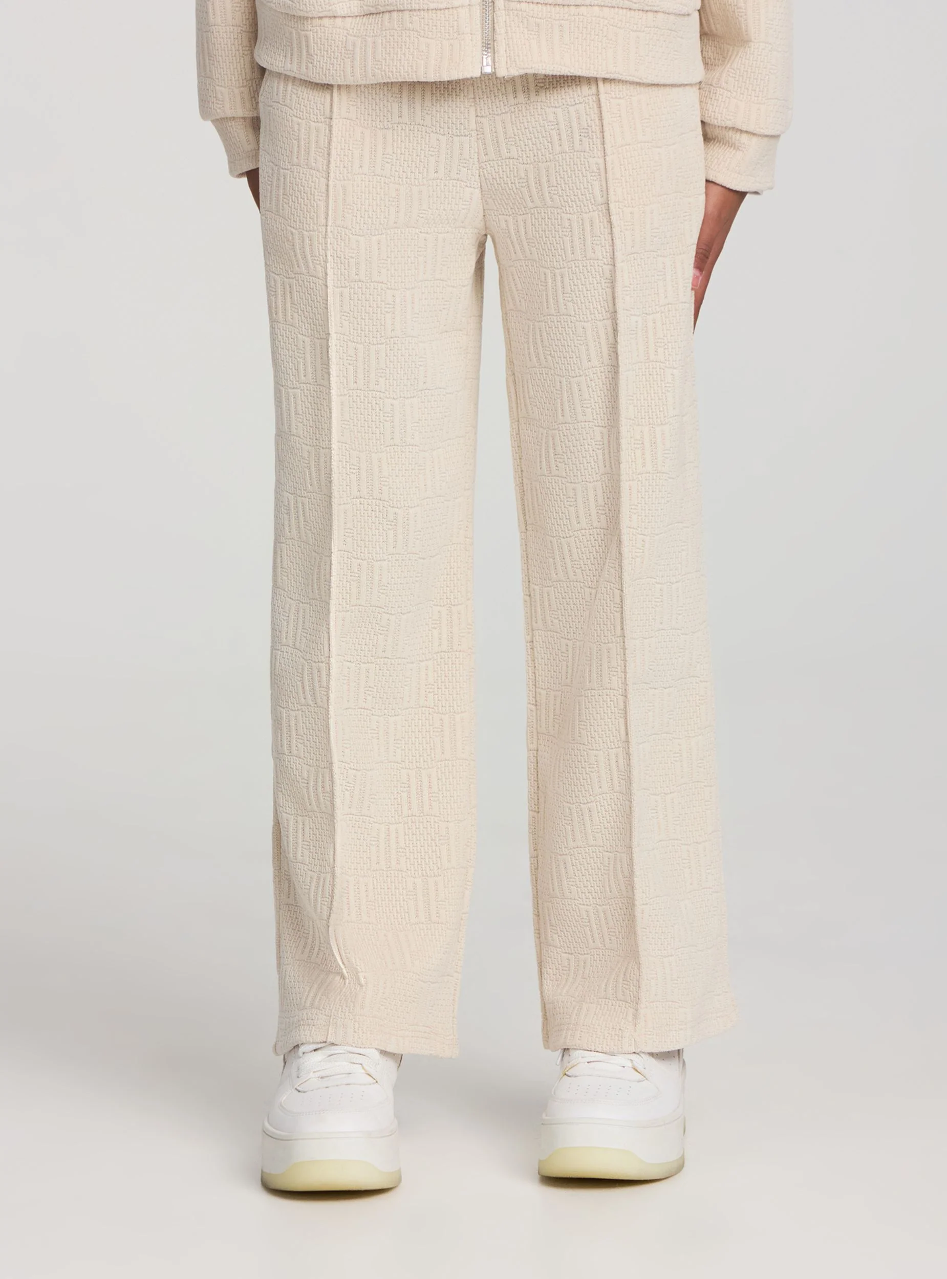 Pantaloni tuta wide leg con lavorazione goffrata - Image 2
