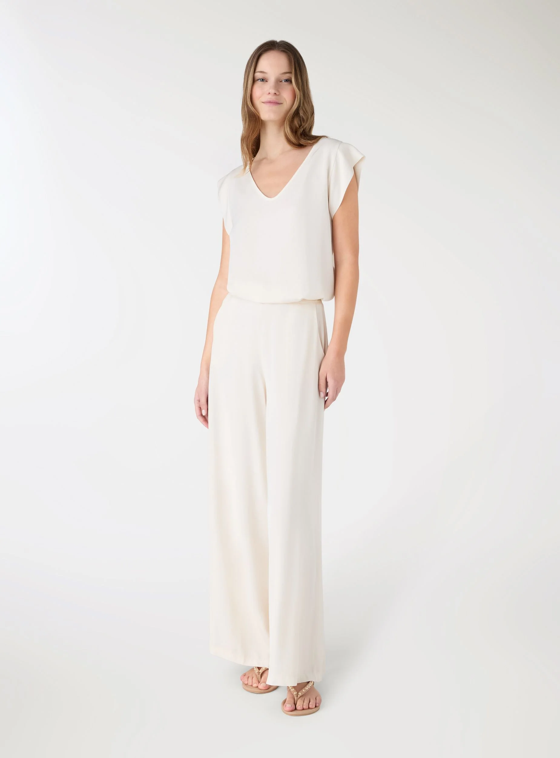 Pantaloni wide leg a tinta unita con vita elasticizzata