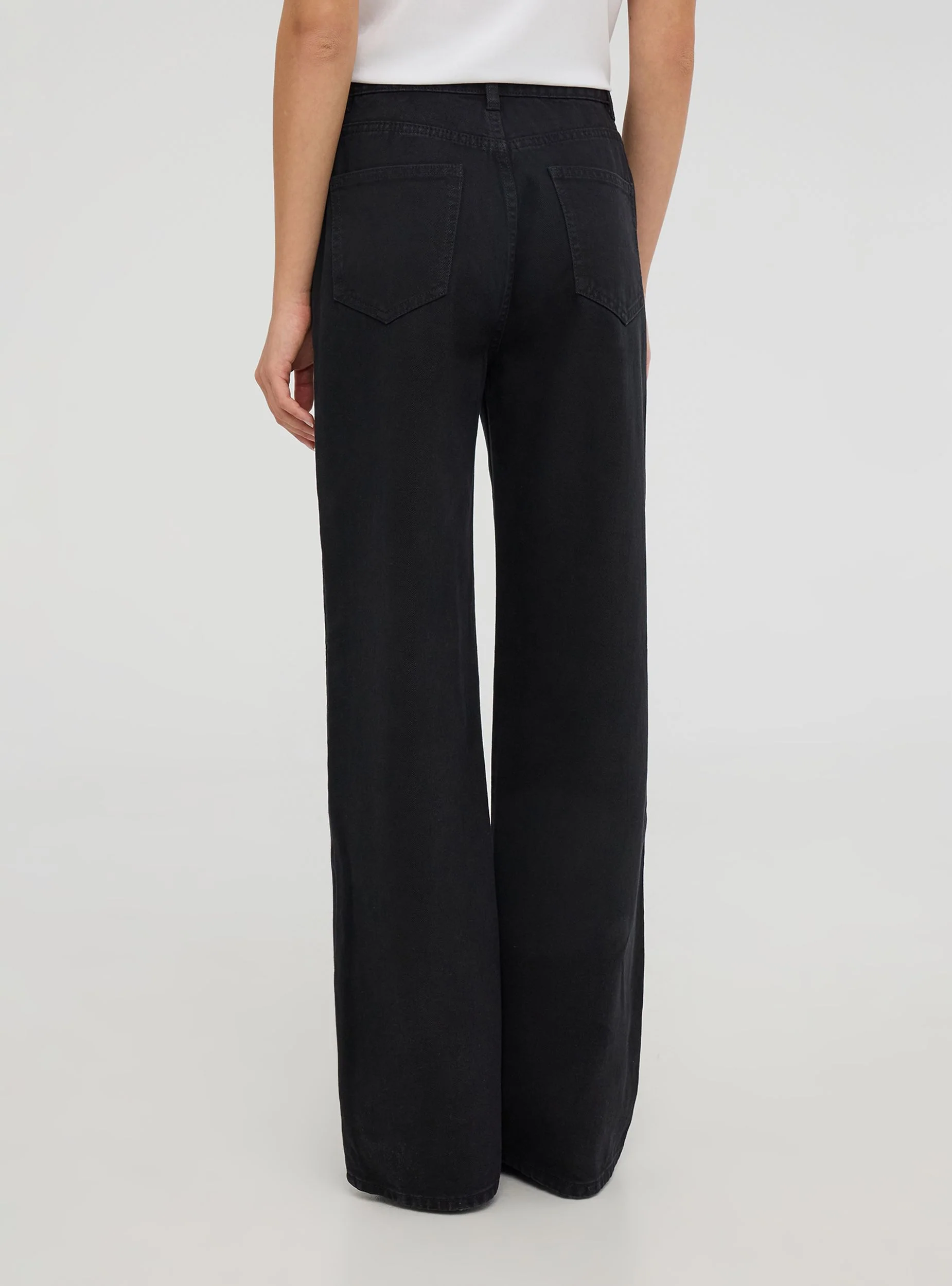 Pantaloni wide leg cinque tasche