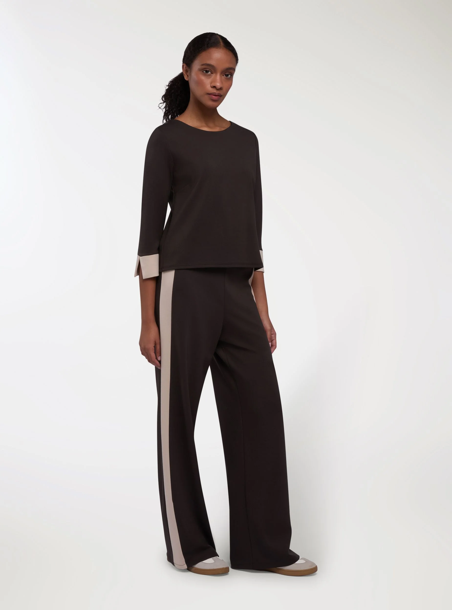 Pantaloni wide leg con bande laterali - Image 2