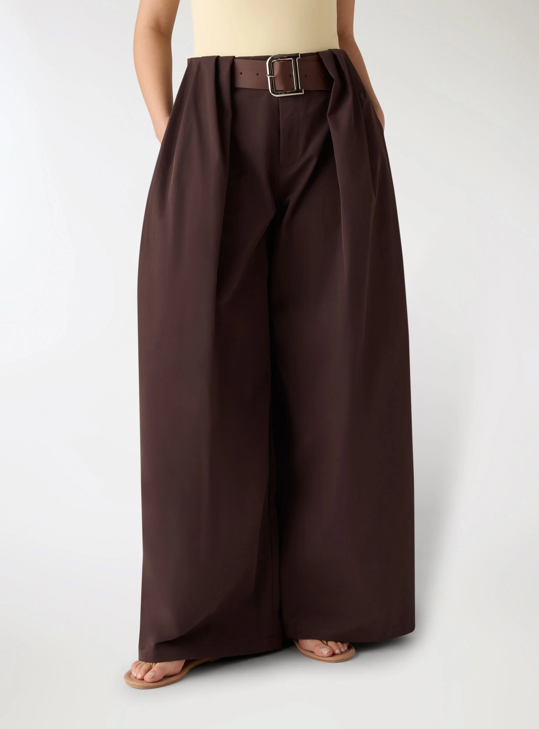 Pantaloni wide leg con cintura - Image 2