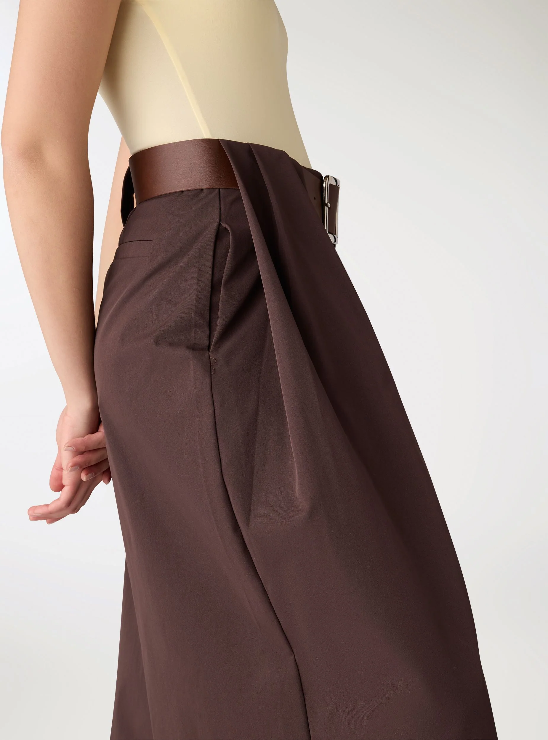 Pantaloni wide leg con cintura - Image 3
