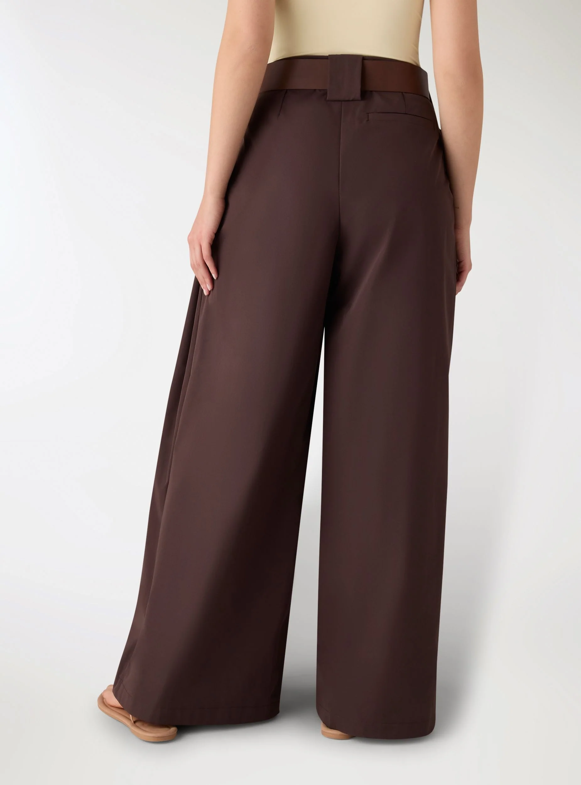 Pantaloni wide leg con cintura - Image 4