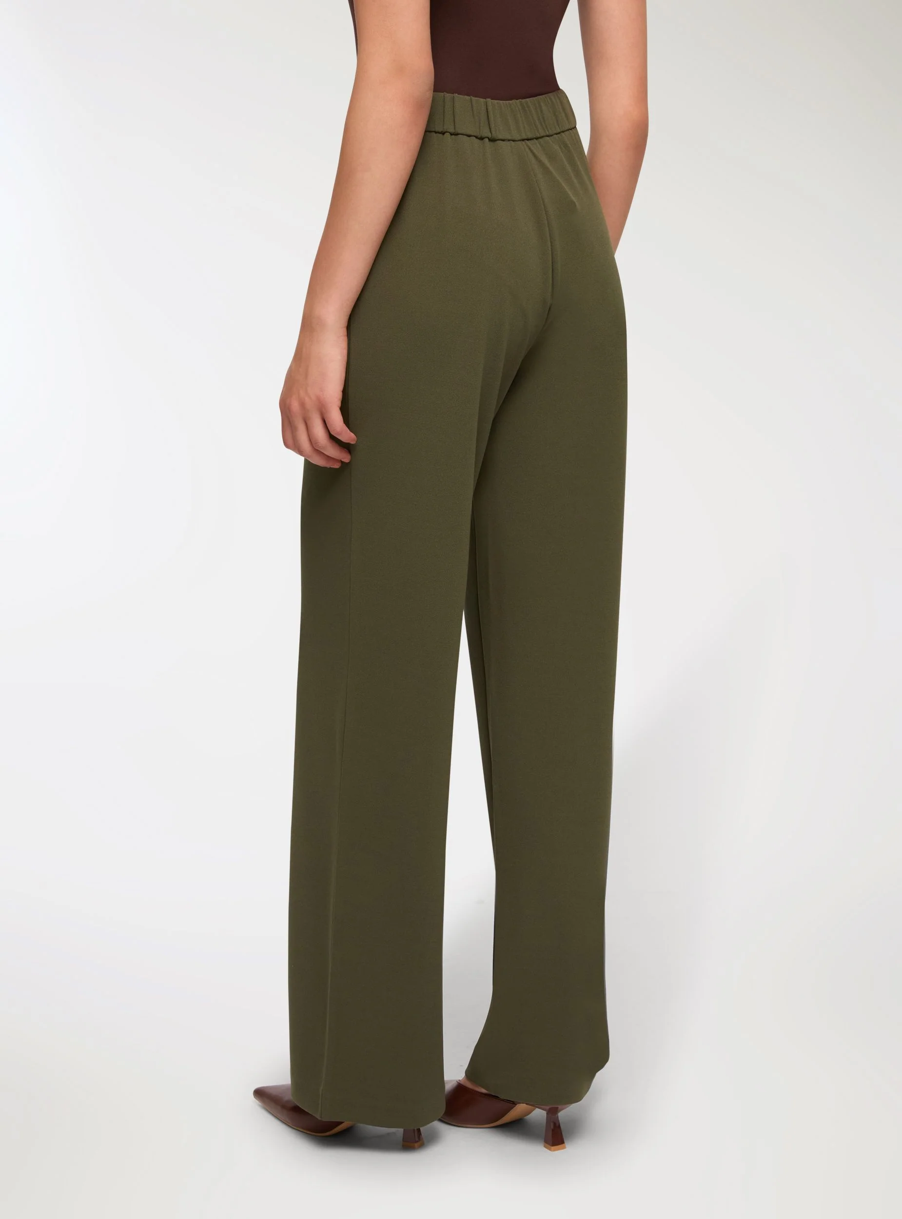Pantaloni wide leg con vita elasticizzata