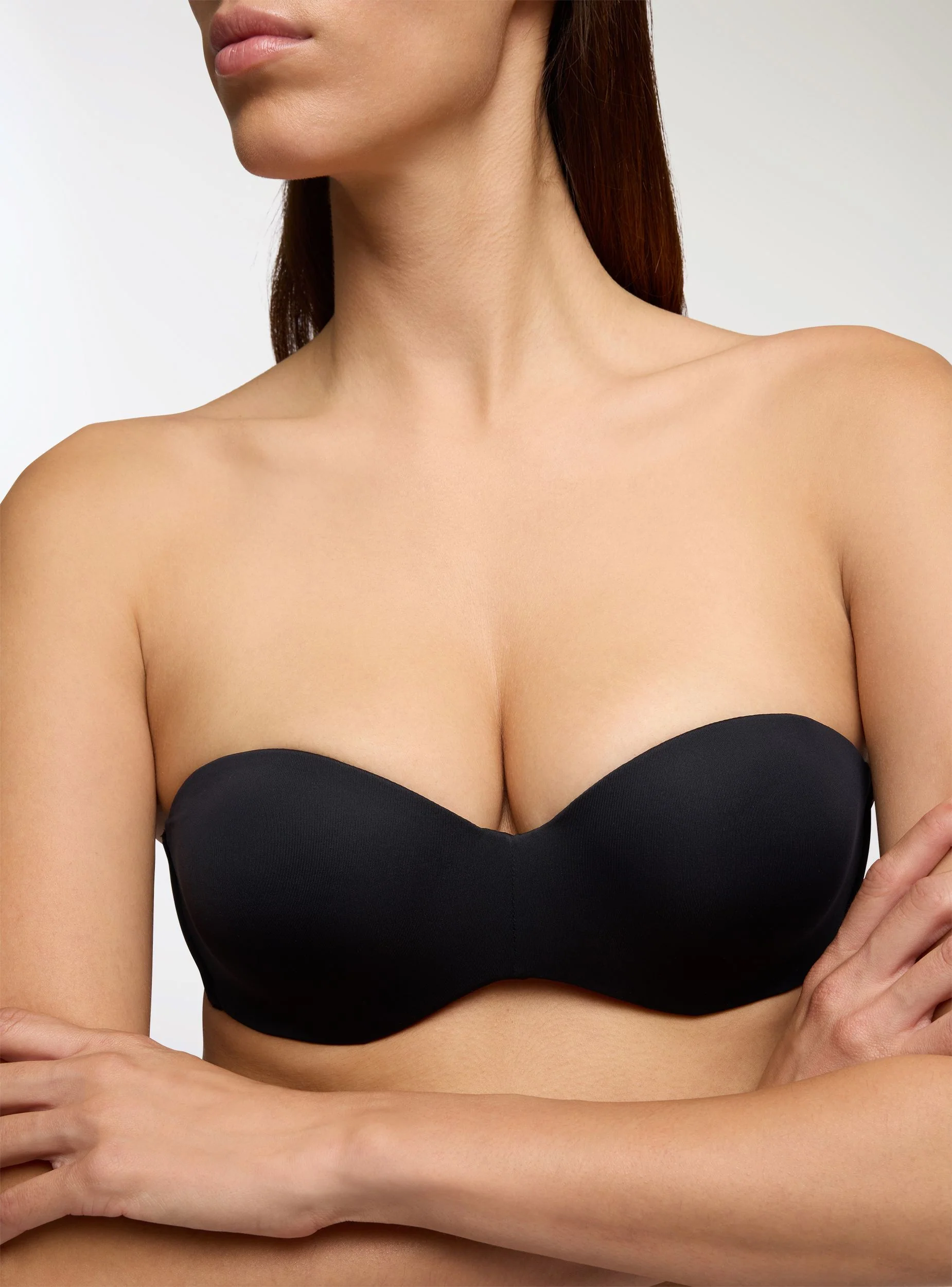 Reggiseno a fascia imbottito con spalline multifunzionali