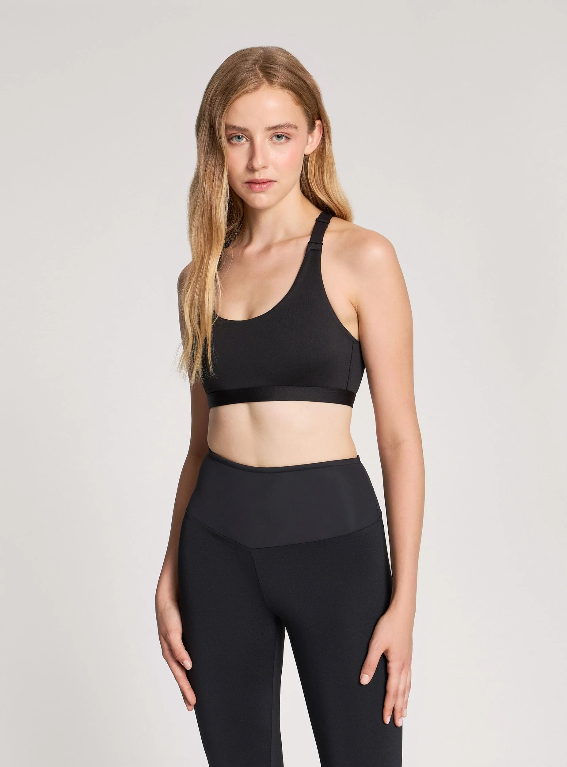 Reggiseno sportivo tinta unita - Image 4