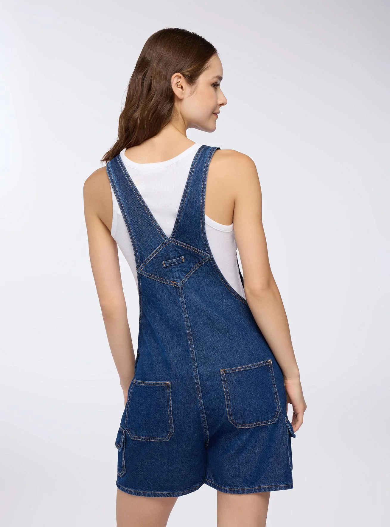 Salopette corta in denim - Image 2