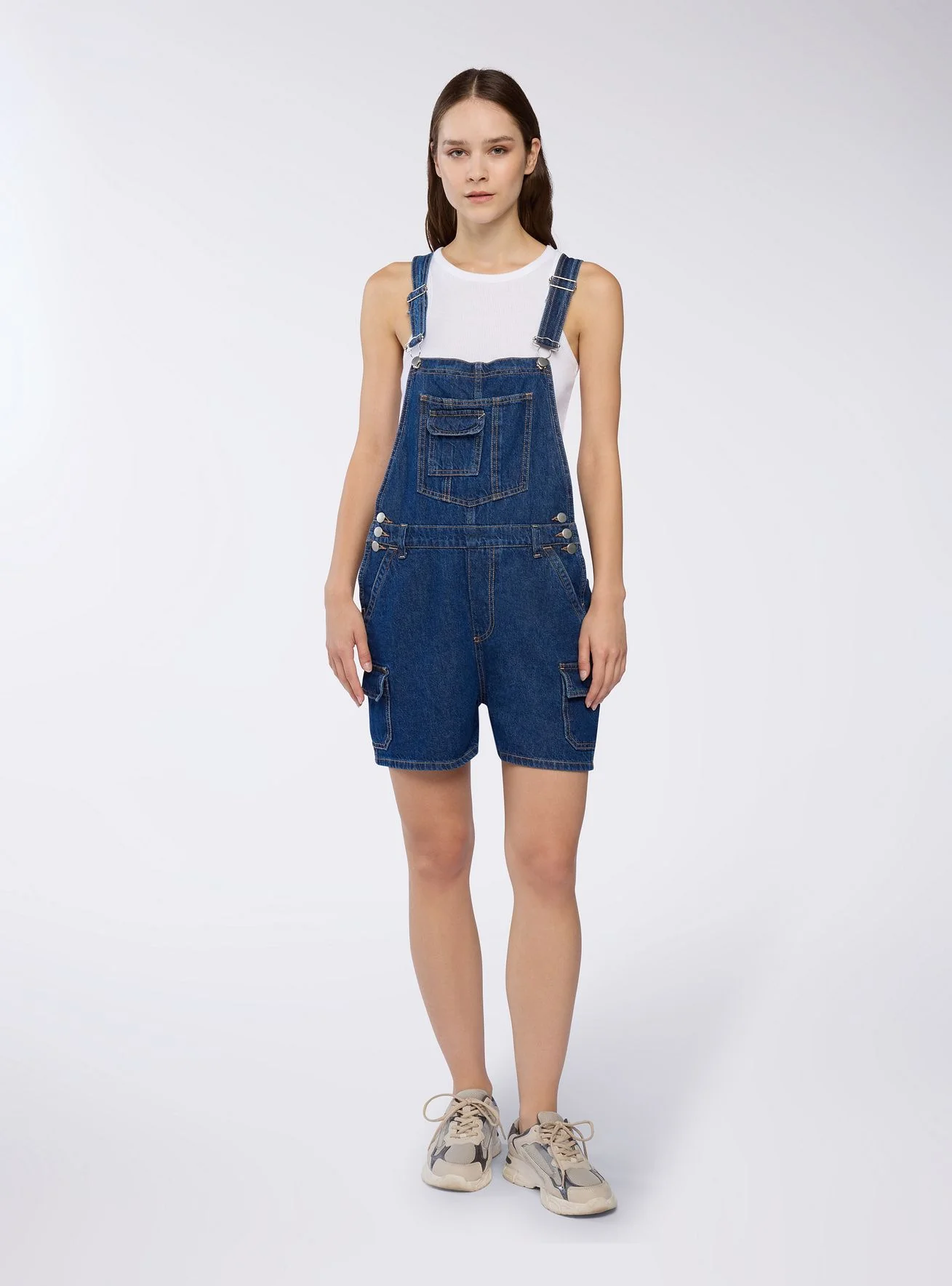 Salopette corta in denim - Image 4